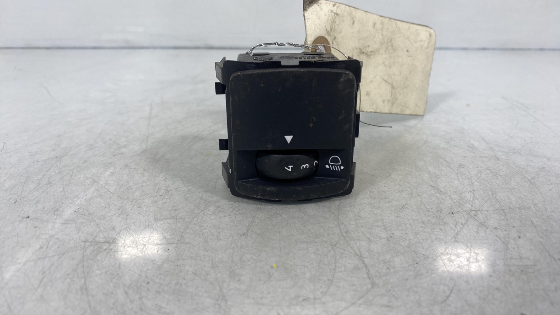 Commande de phare RENAULT MEGANE 4 PHASE 1 Essence - 1