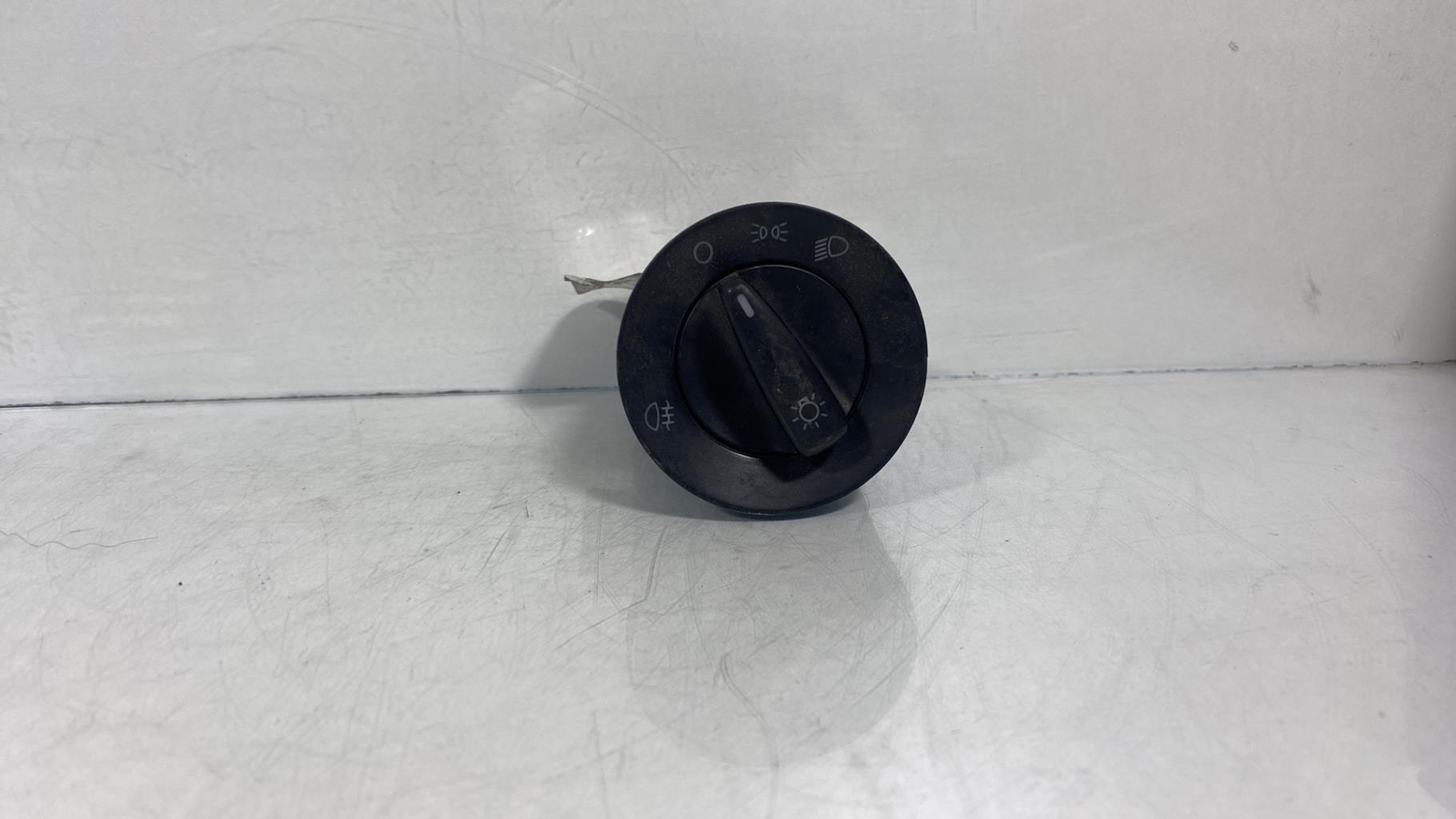 Commande de phare SKODA FABIA 2 PHASE 1 Diesel - 1