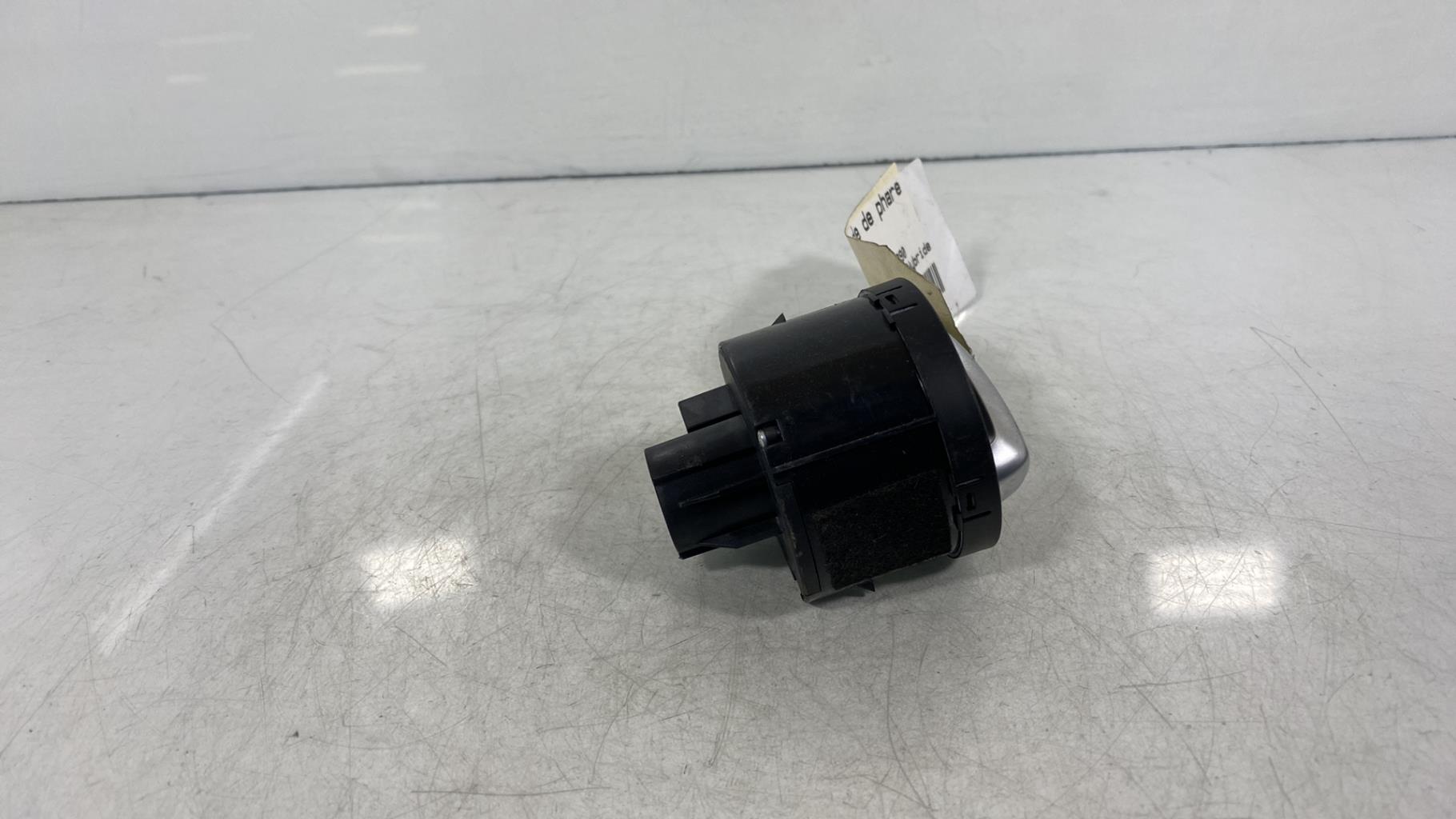 Commande de phare VOLKSWAGEN JETTA 4 Essence/Hybride - 1