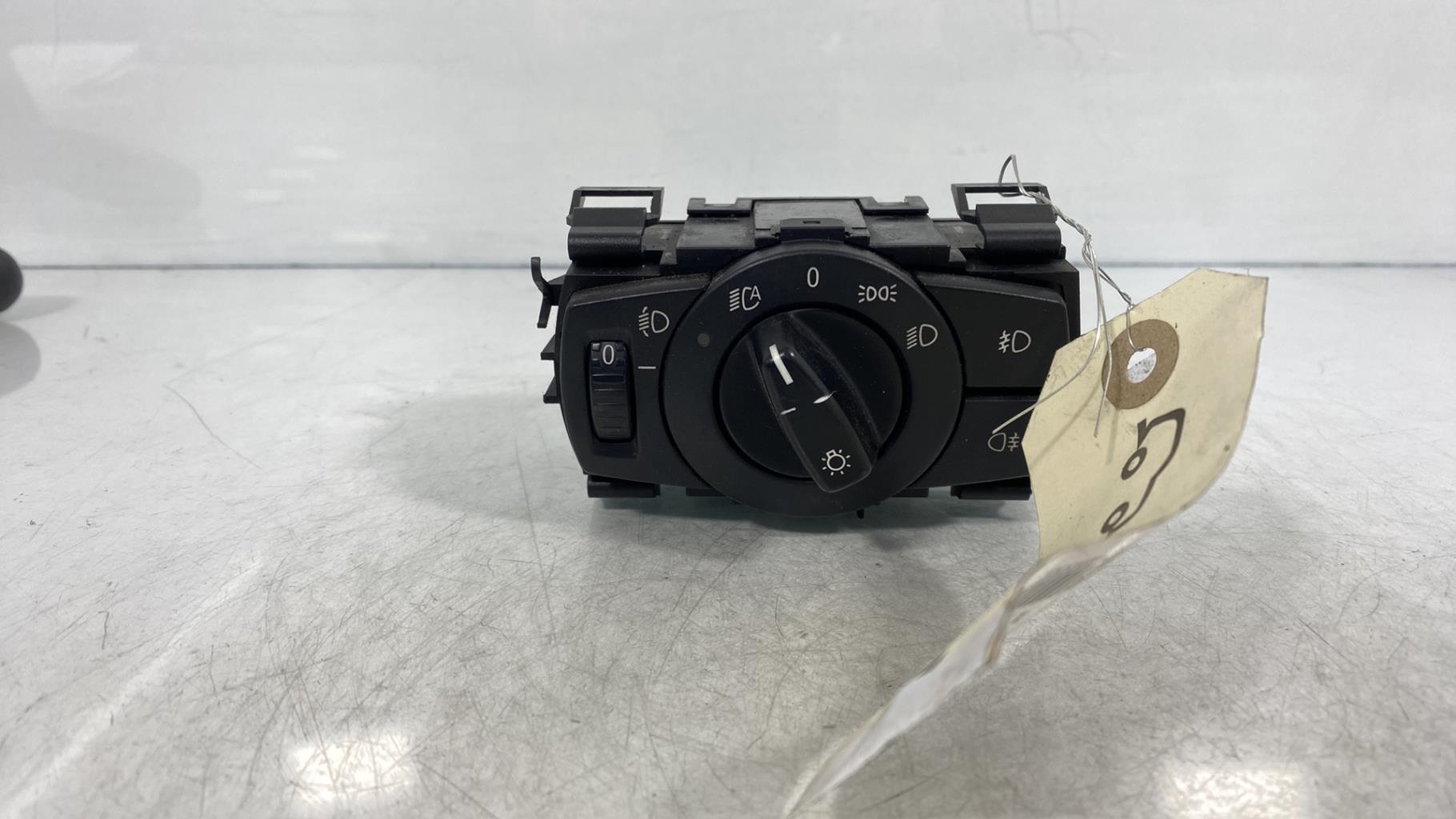 Commande de phare BMW SERIE 1 E87 PHASE 1 Diesel - 1