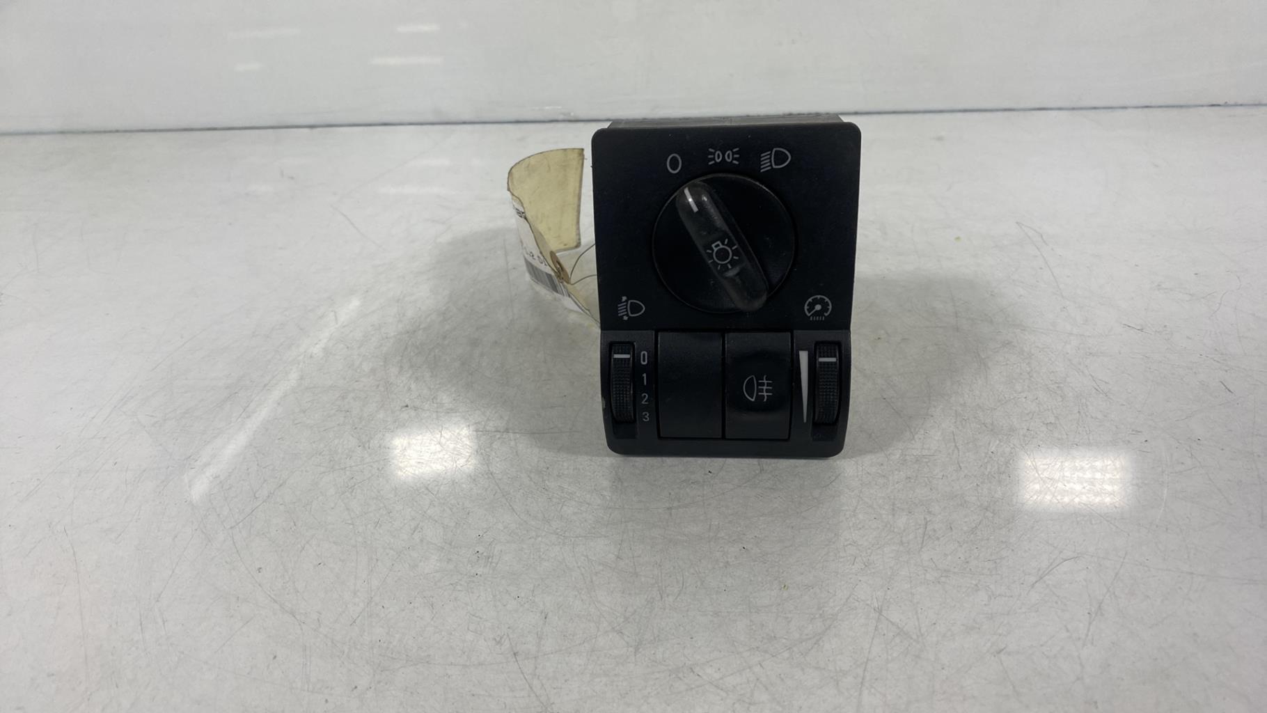 Commande de phare OPEL CORSA C PHASE 2 Diesel - 1