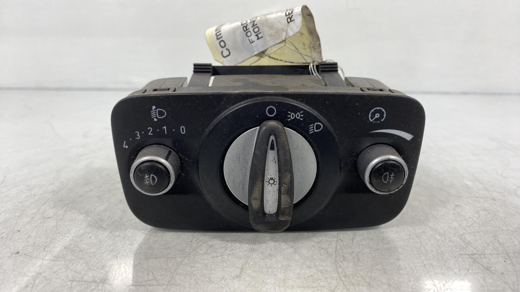 Commande de phare FORD MONDEO 3 PHASE 2 Diesel - 1