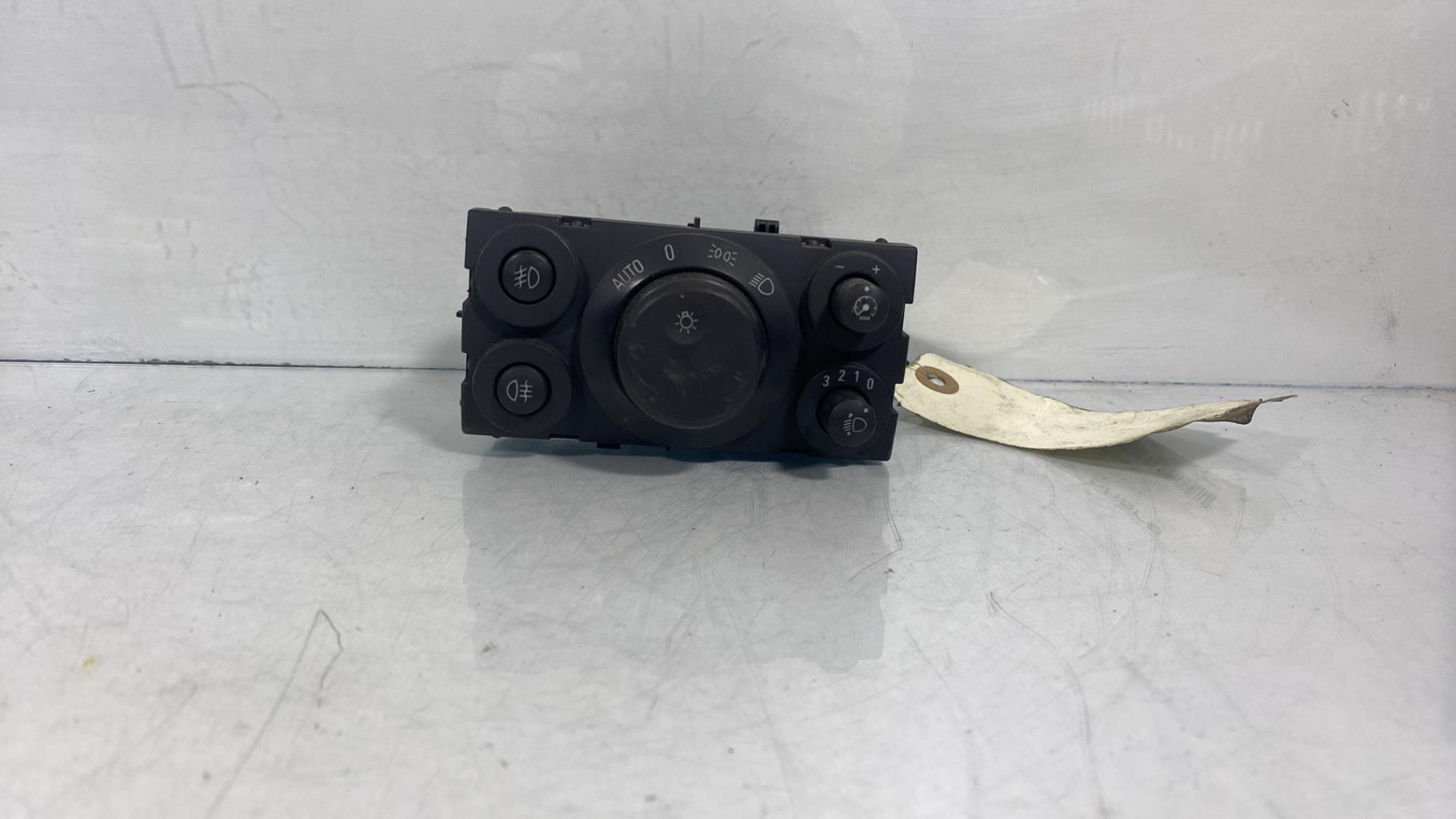 Commande de phare OPEL ASTRA H PHASE 1 Diesel - 1