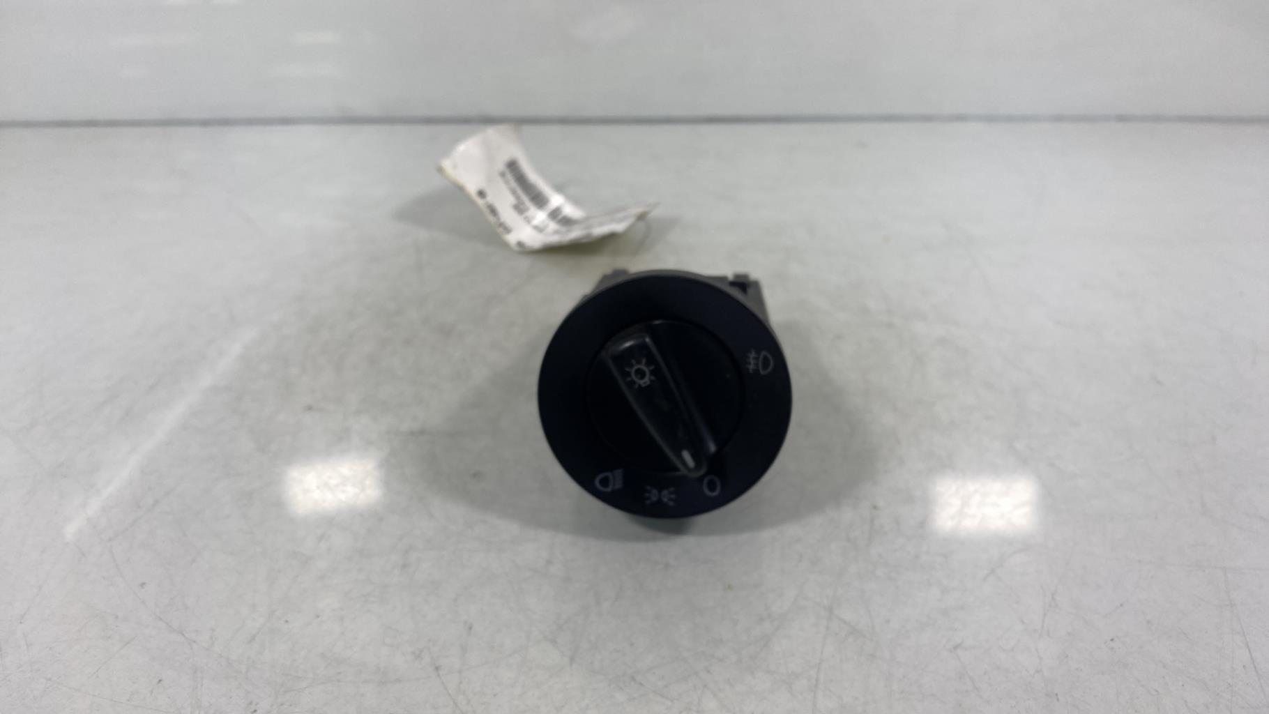 Commande de phare VOLKSWAGEN POLO 3 PHASE 2 Essence - 1