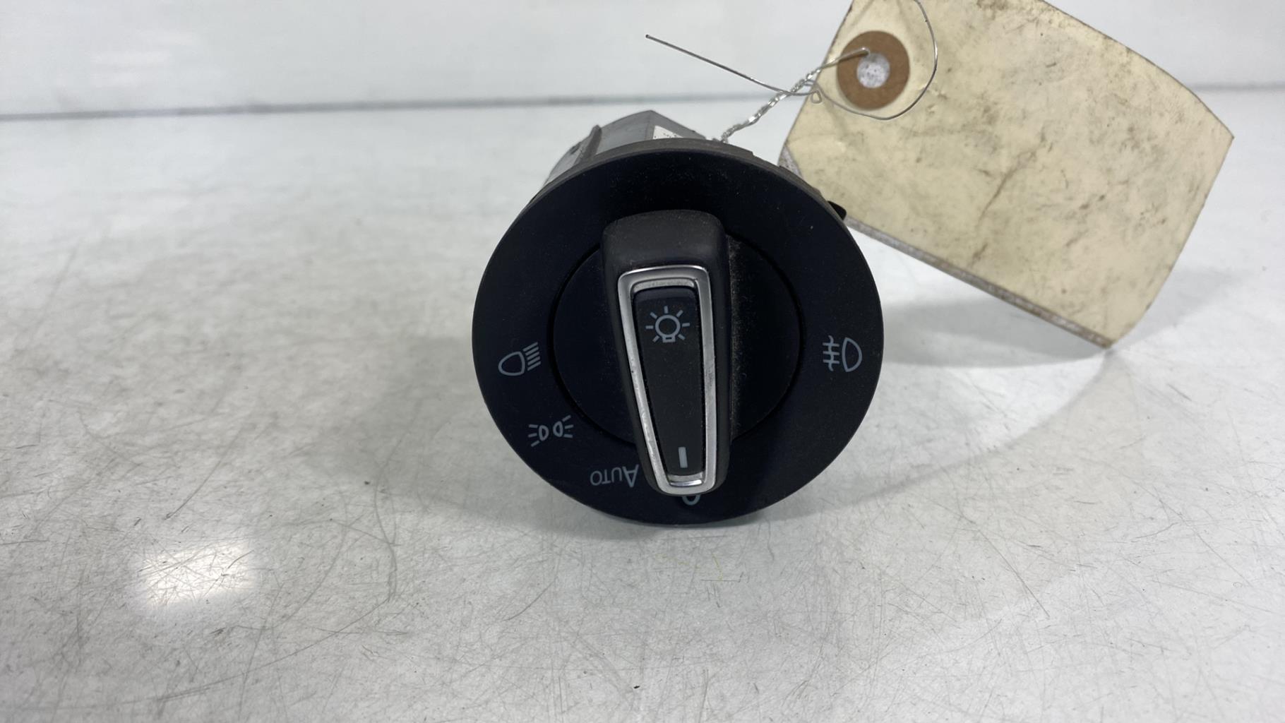 Commande de phare VOLKSWAGEN POLO 5 PHASE 2 Essence - 1