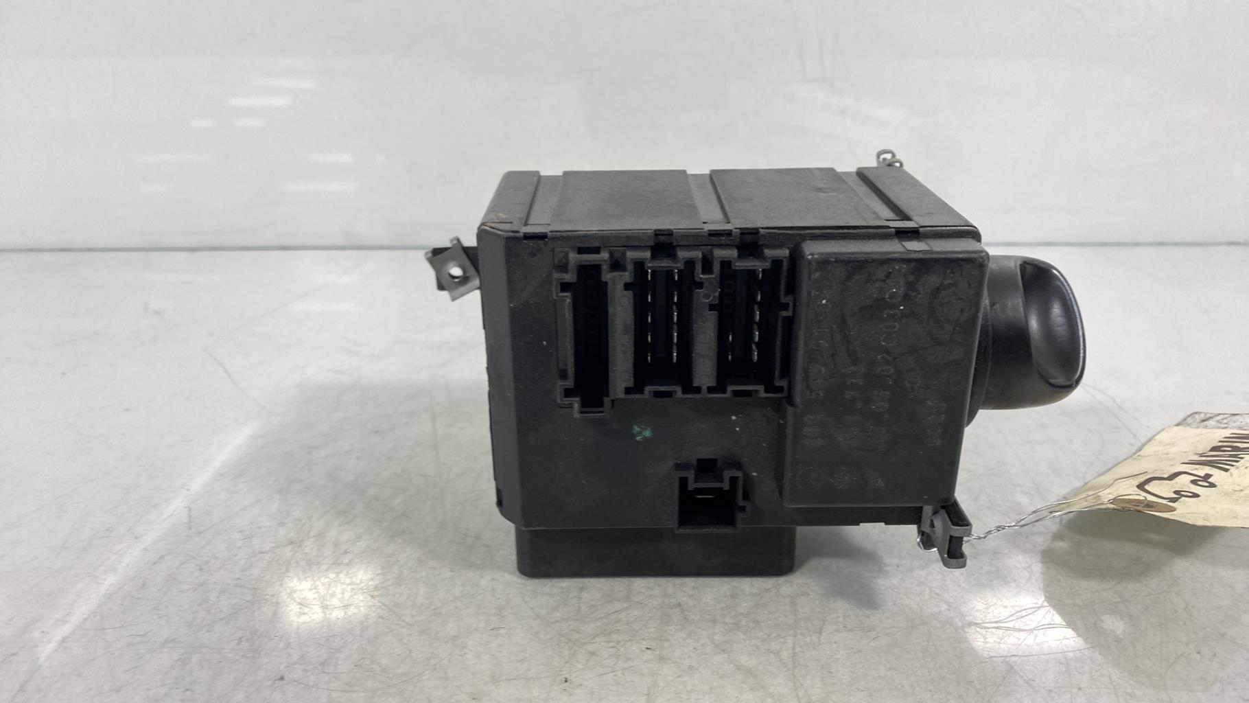 Commande de phare MERCEDES CLASSE A 168 PHASE 2 Diesel - 1
