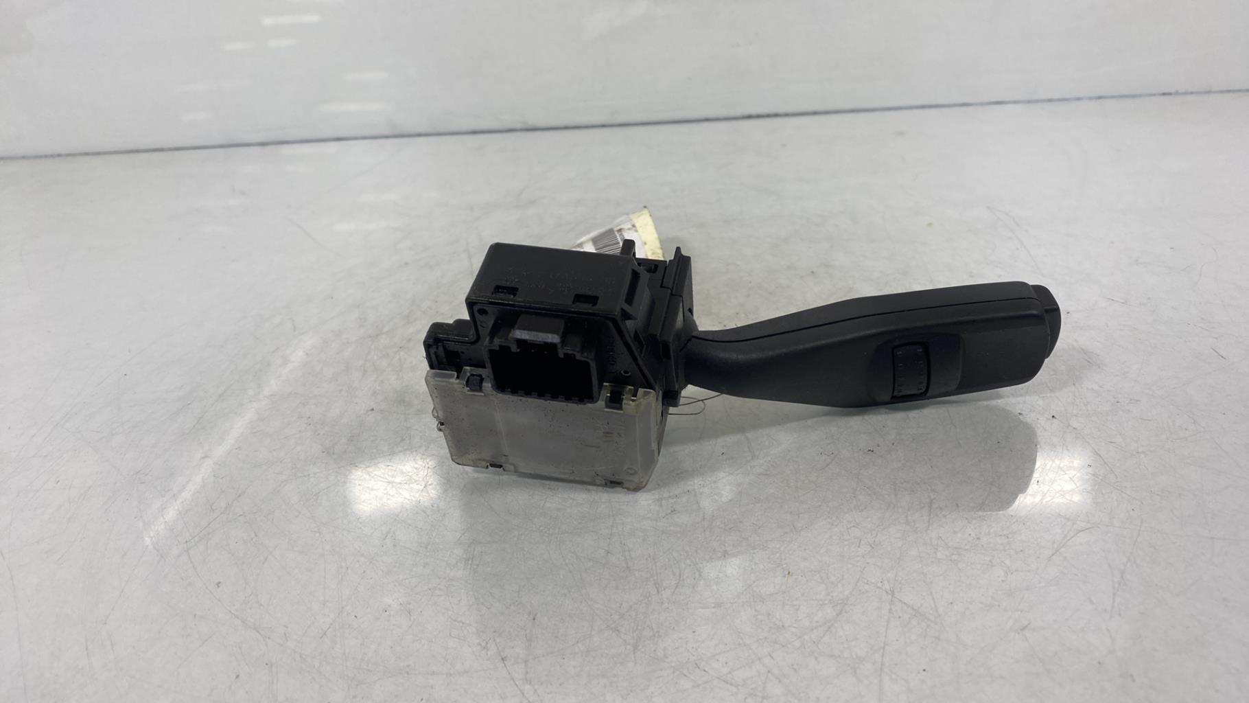 Commodo d'essuie glaces FORD FOCUS 2 PHASE 1 BREAK Diesel - 1
