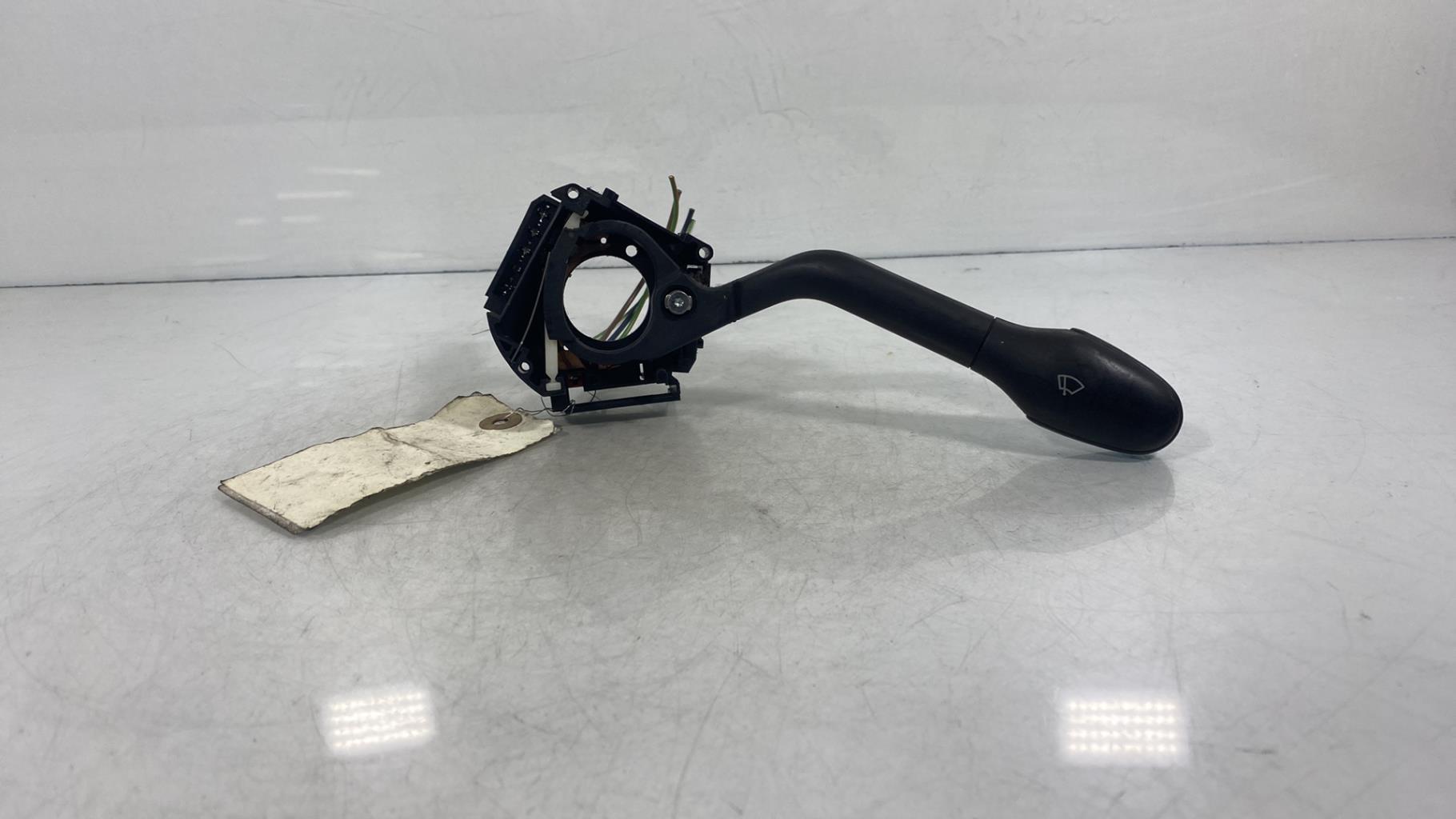 Commodo d'essuie glaces VOLKSWAGEN GOLF 3 Essence - 1