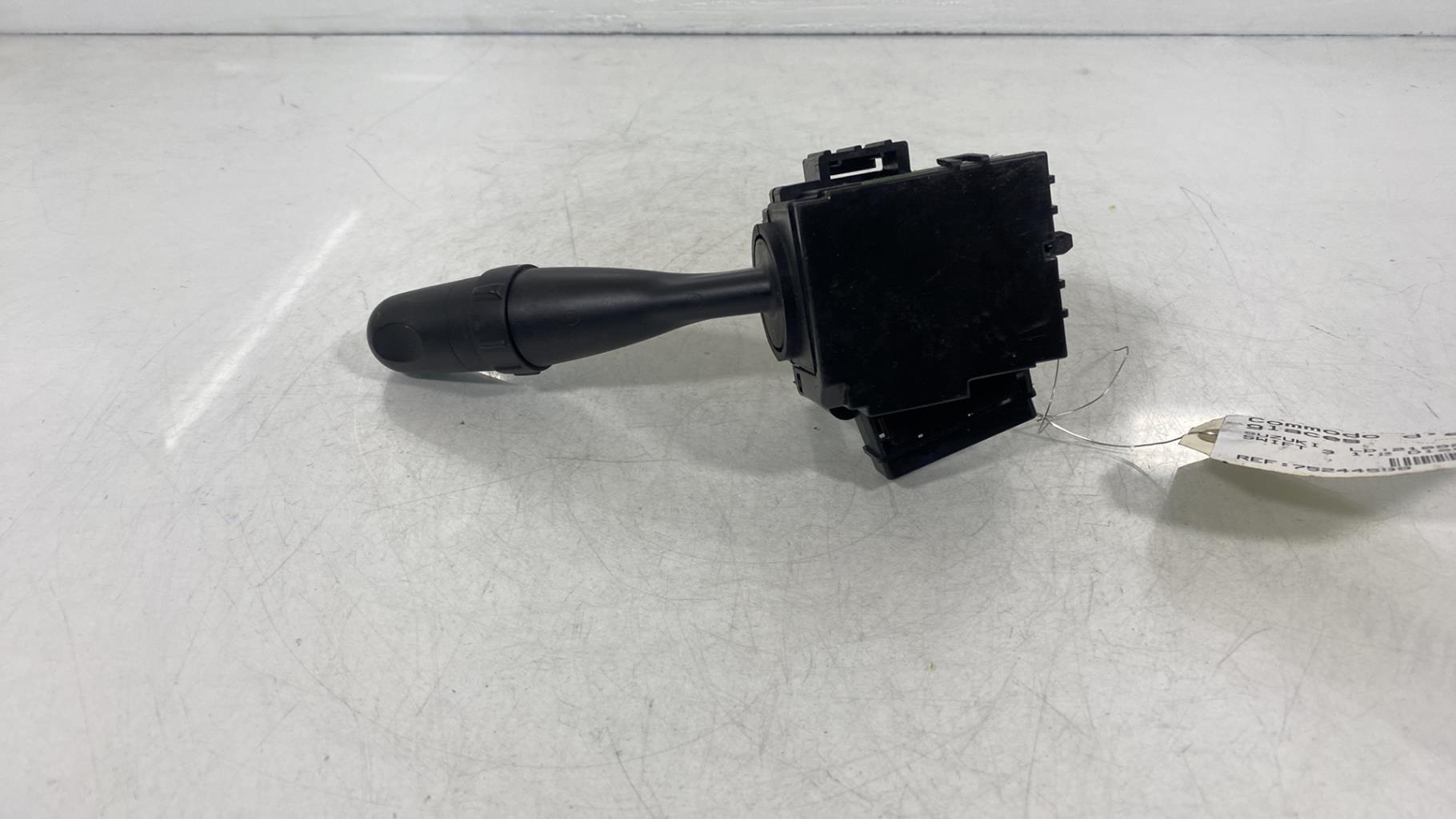 Commodo d'essuie glaces SUZUKI SWIFT 3 Diesel - 1