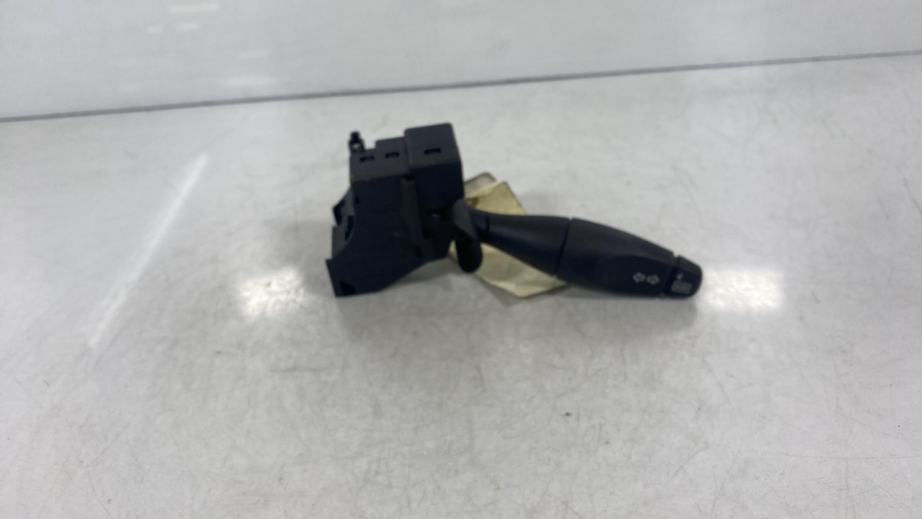 Commodo phare FORD MONDEO 2 Diesel - 1