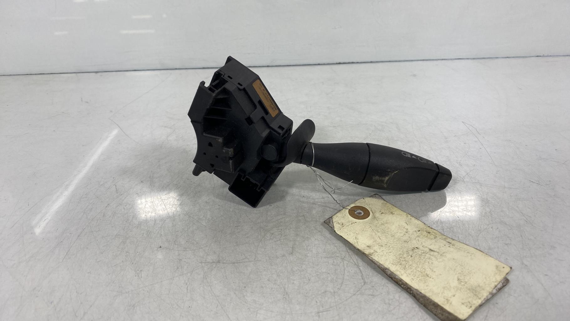 Commodo phare FORD MONDEO 2 BREAK Diesel - 1