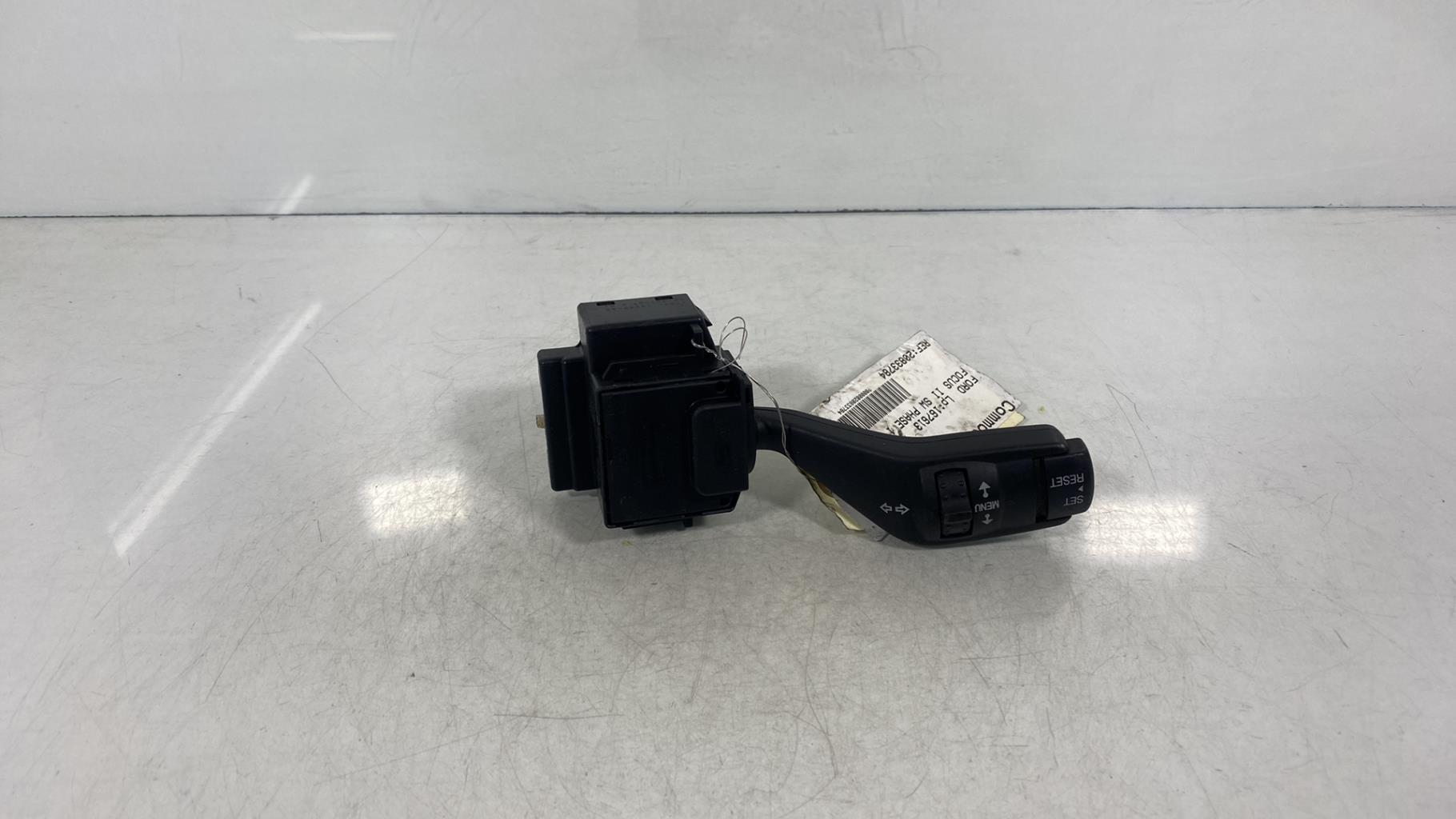 Commodo phare FORD FOCUS 2 PHASE 1 Diesel - 1