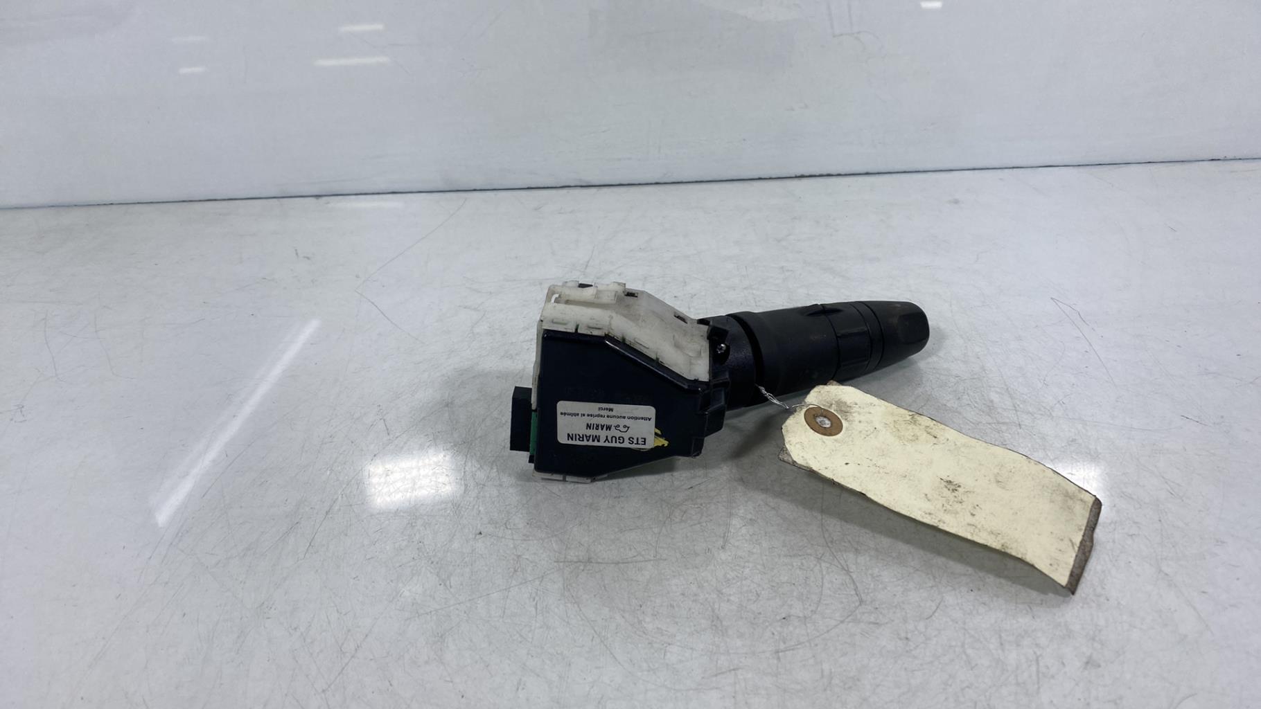 Commodo phare NISSAN MICRA 3 PHASE 3 Essence - 1