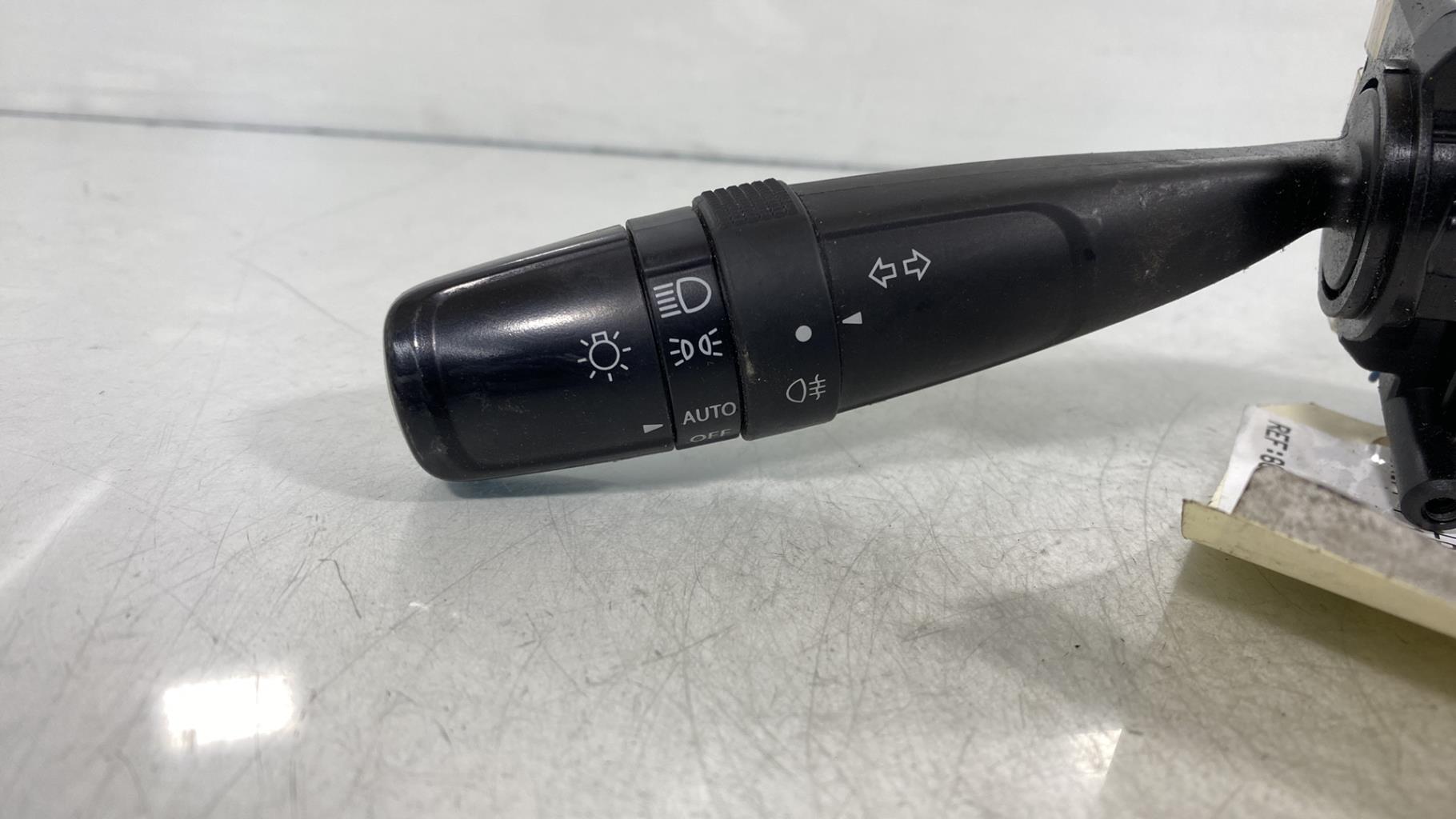 Commodo phare SUZUKI SWIFT 4 Essence - 1