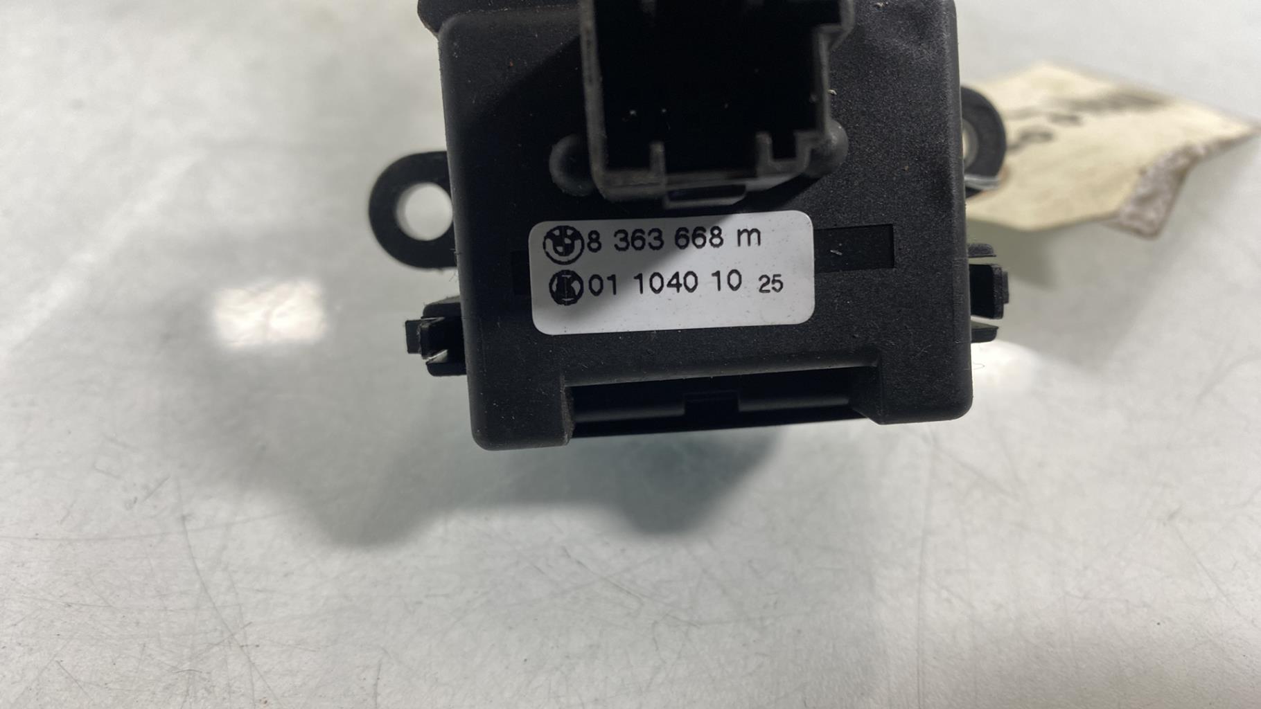 Commodo phare BMW X3 E83 PHASE 1 Diesel - 1