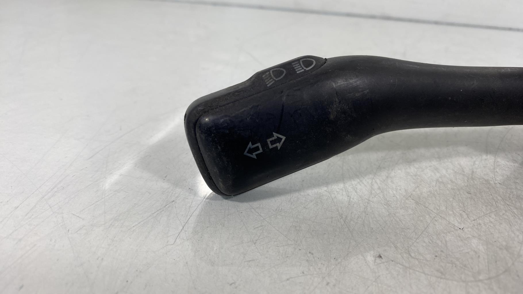 Commodo phare VOLKSWAGEN PASSAT 4 PHASE 1 Essence - 1