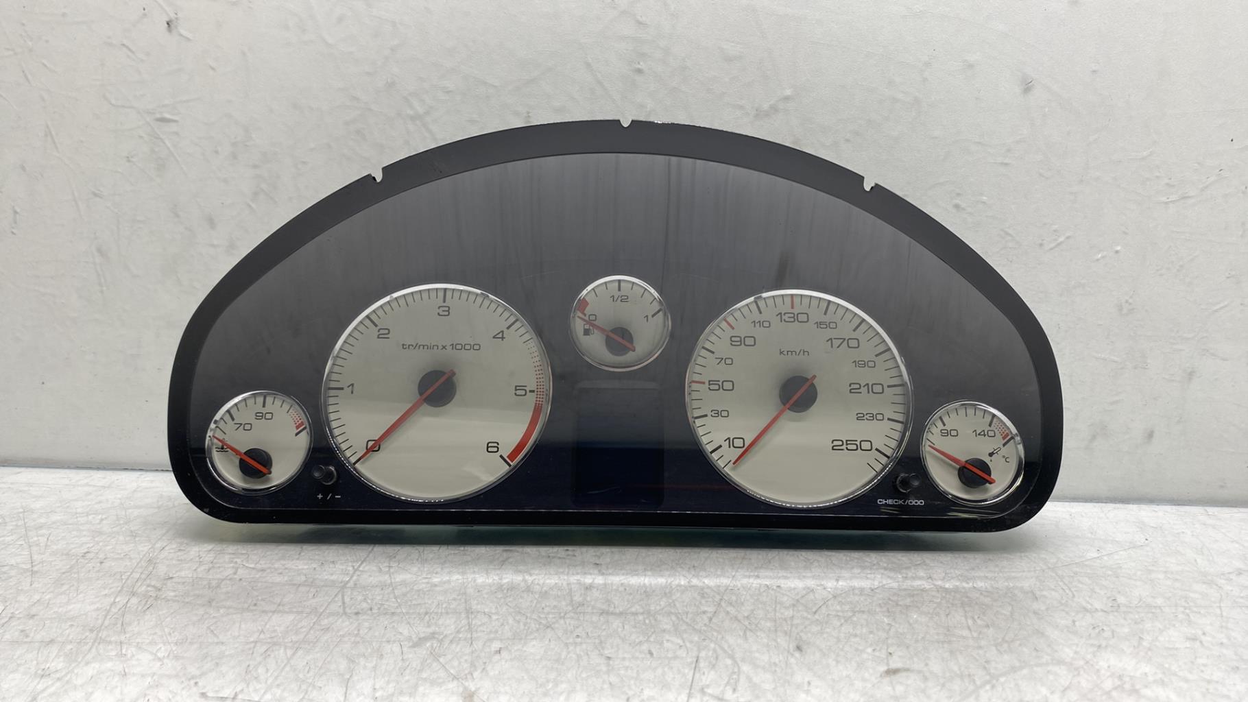 Compteur PEUGEOT 407 PHASE 2 Diesel - 1