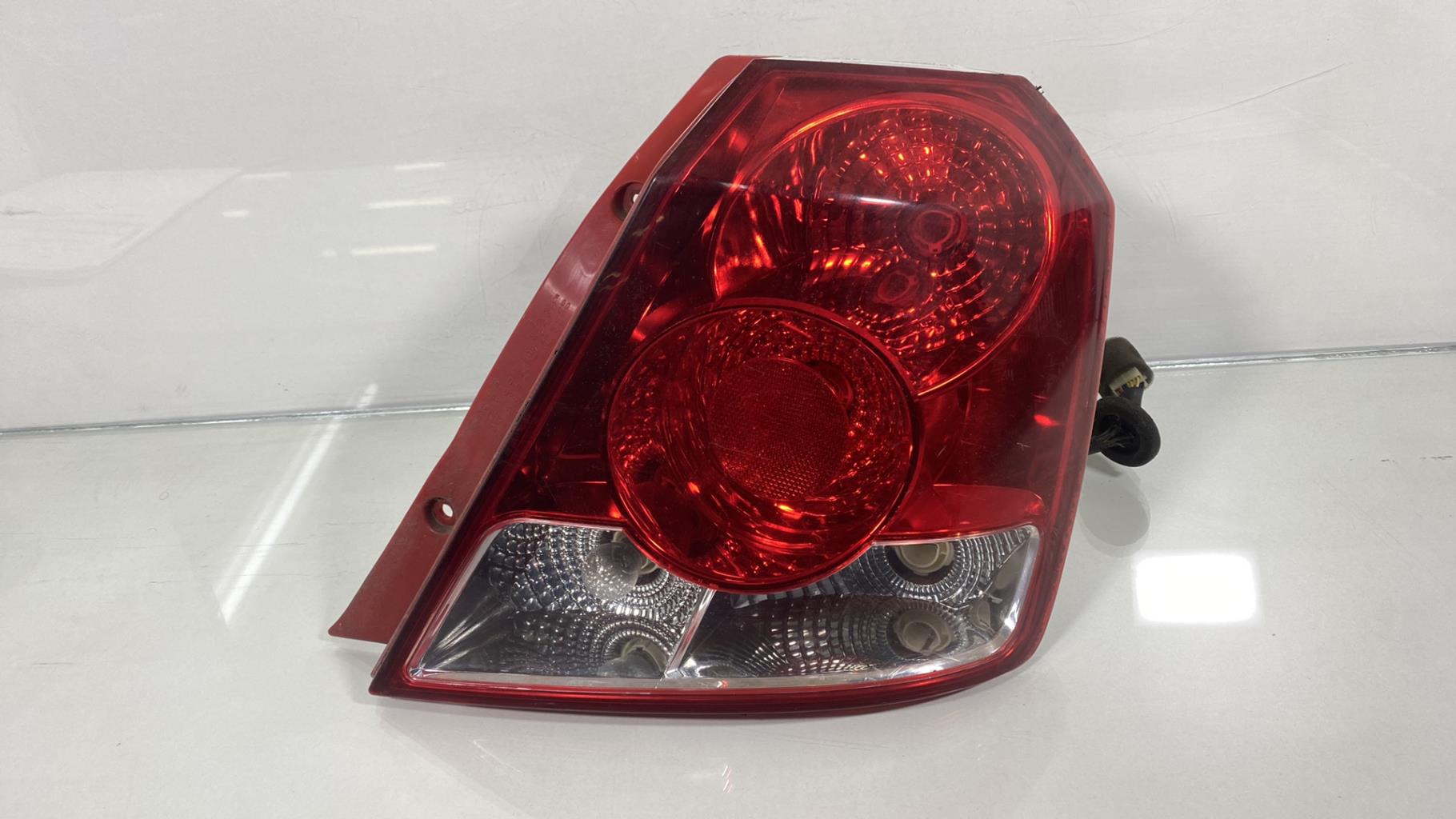 Fanale posteriore principale destro (luci) DAEWOO KALOS  - 1