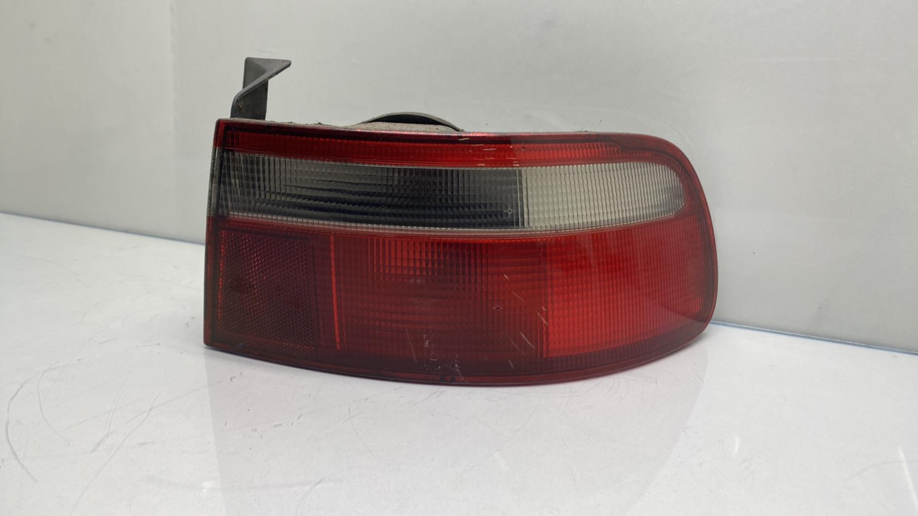 Fanale posteriore principale destro (luci) HONDA ACCORD 5 PHASE 1 Diésel - 1