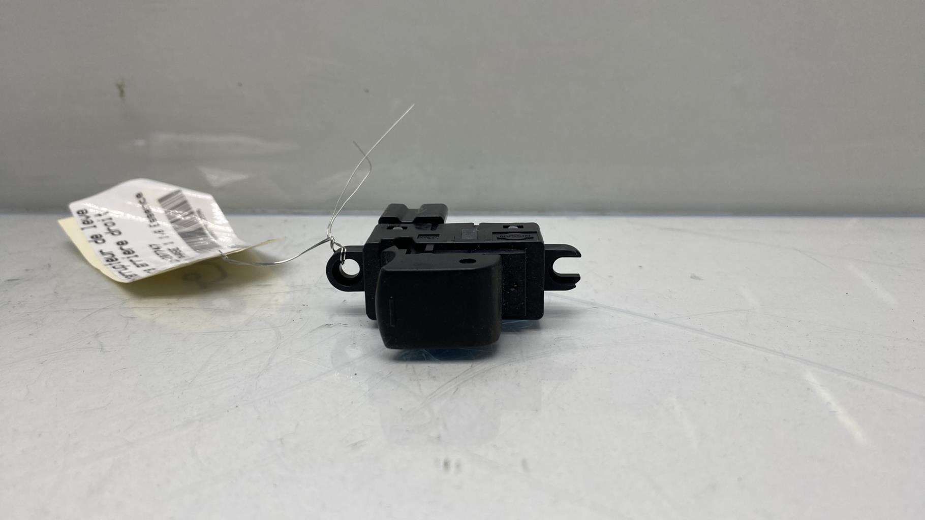Interruttore lavacristalli posteriore destro NISSAN QASHQAI 1 PHASE 1 Gasolina - 1