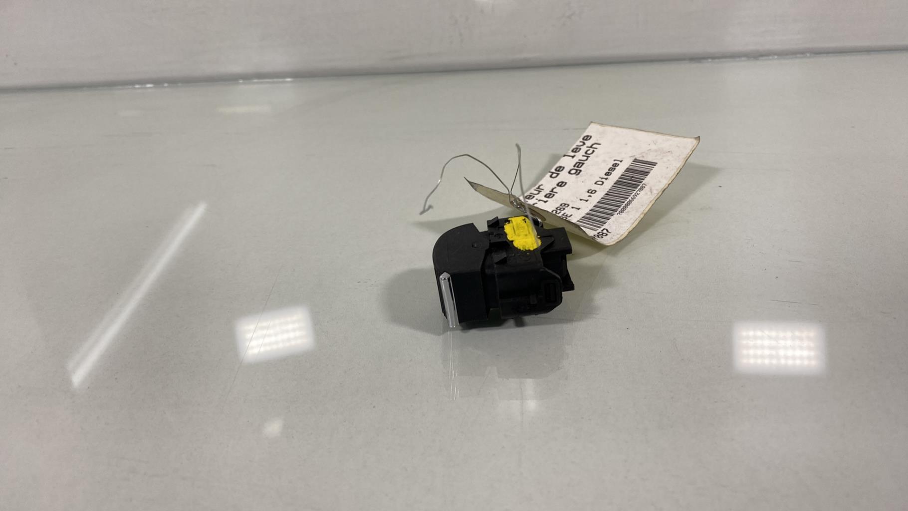 Interruttore lavacristalli posteriore sinistro FORD C-MAX 2 PHASE 1 Diésel - 1
