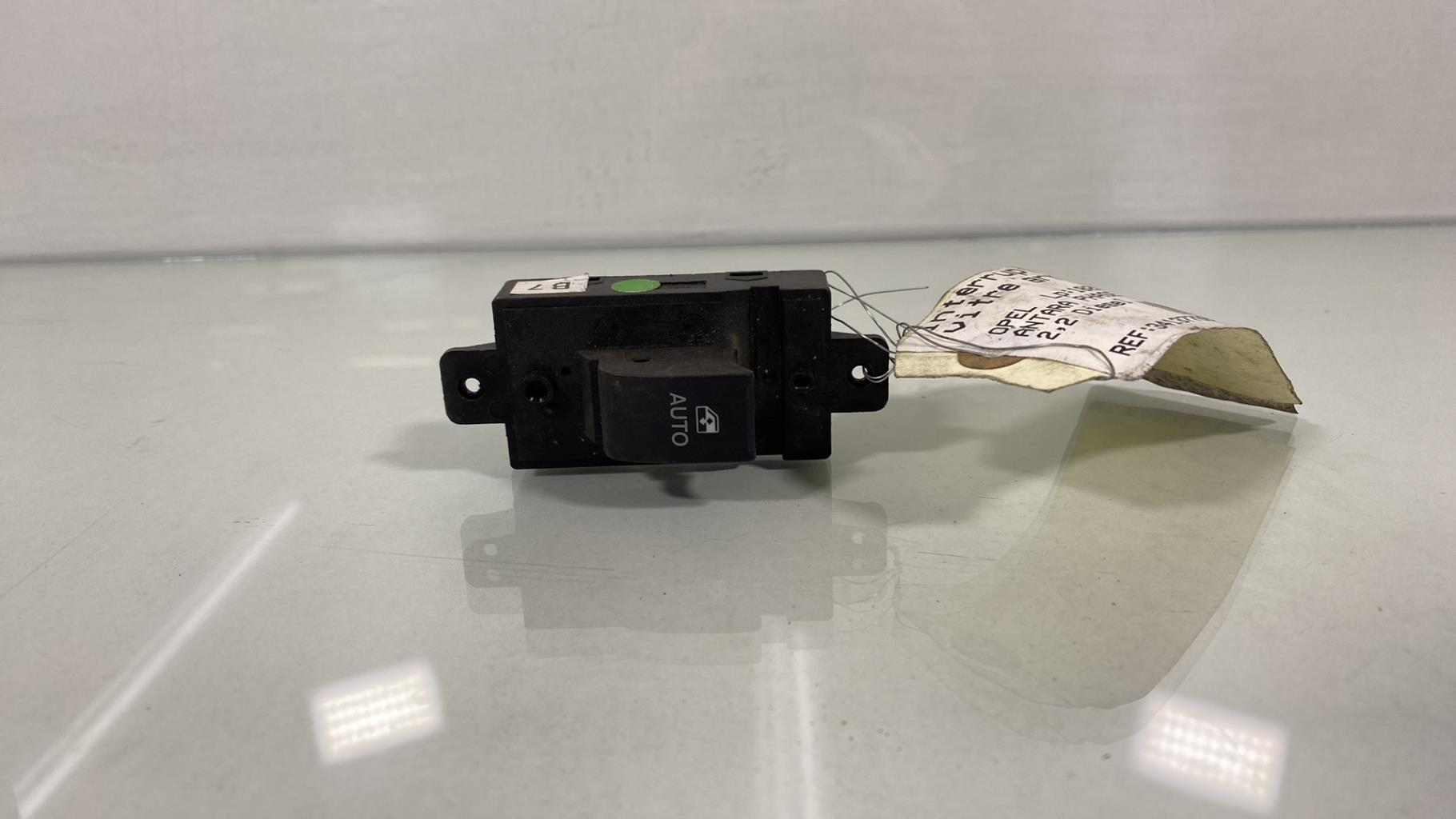 Interruttore lavacristalli posteriore sinistro OPEL ANTARA PHASE 2 Diésel - 1