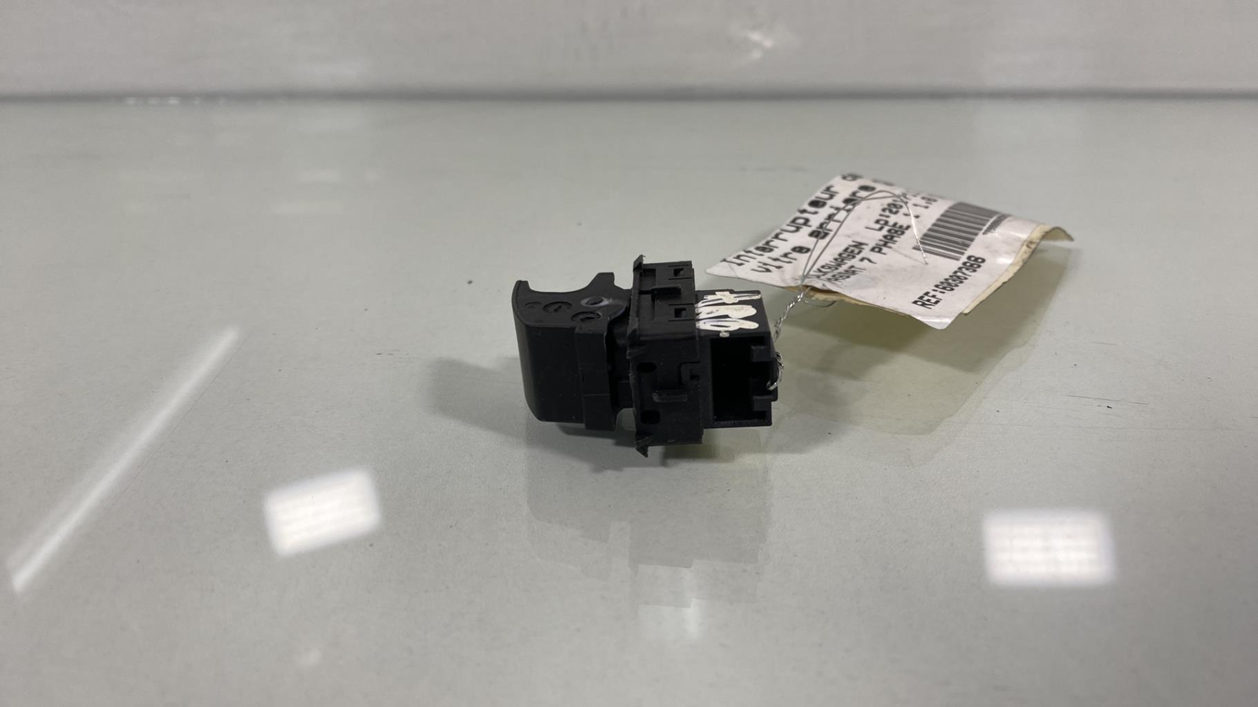 Interruttore lavacristalli posteriore sinistro VOLKSWAGEN PASSAT 7 PHASE 1 Diésel - 1