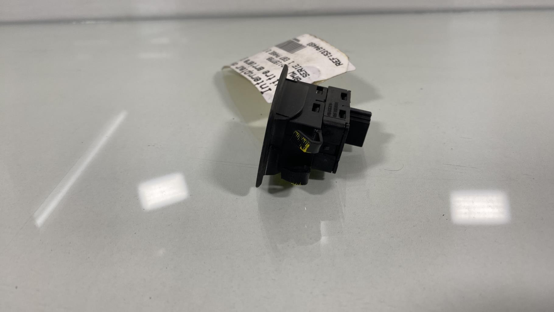 Interruttore lavacristalli posteriore sinistro BMW SERIE 1 E87 PHASE 2 Diésel - 1