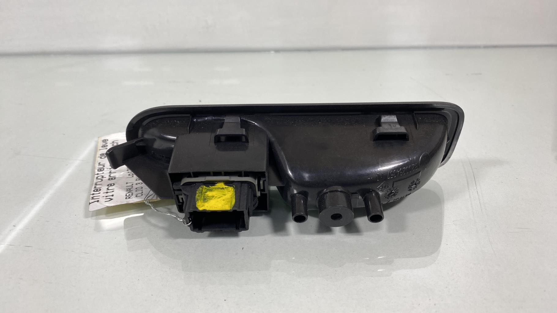 Interruttore lavacristalli posteriore sinistro RENAULT CLIO 3 PHASE 1 Diésel - 1