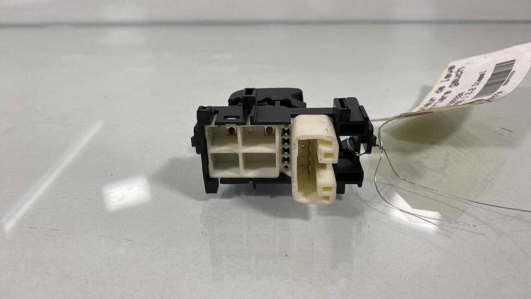 Interruttore lavacristalli posteriore sinistro TOYOTA RAV4 3 PHASE 1 Diésel - 1