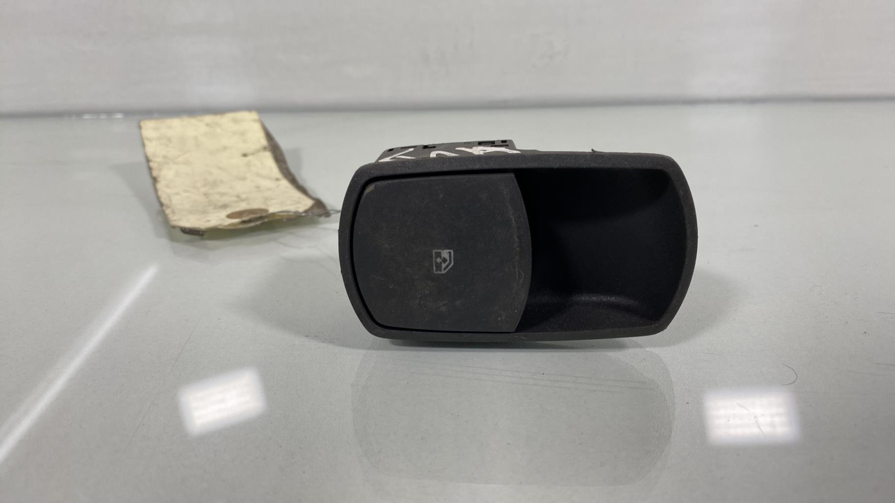 Interruttore lavacristalli anteriore destro OPEL CORSA D PHASE 2 Diésel - 1