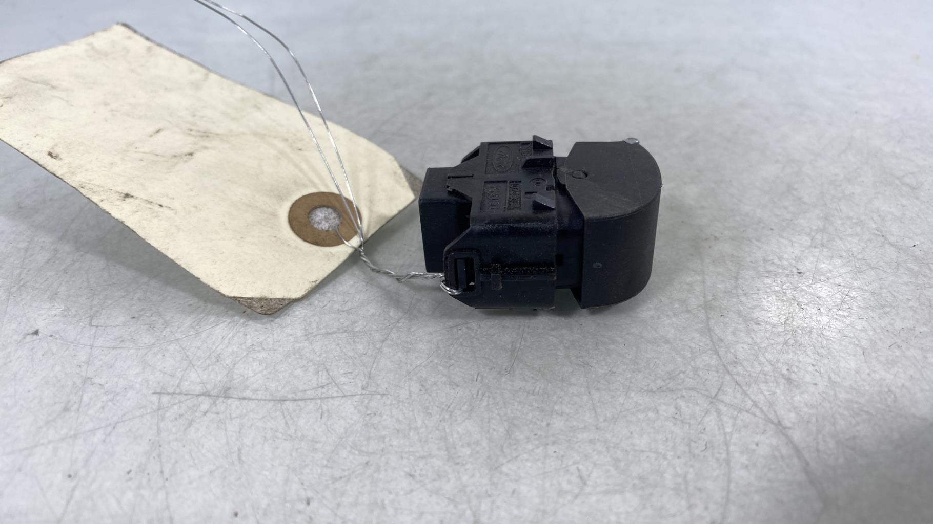 Interruttore lavacristalli anteriore destro FORD C-MAX 2 PHASE 1 Diésel - 1