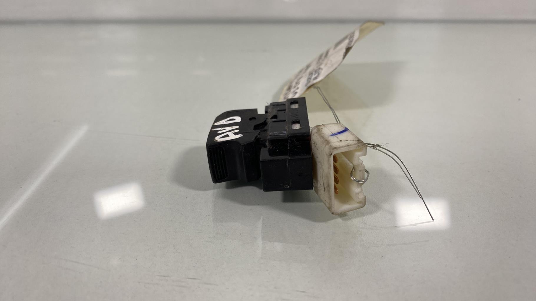 Interruttore lavacristalli anteriore destro SUZUKI ALTO 3 Gasolina - 1