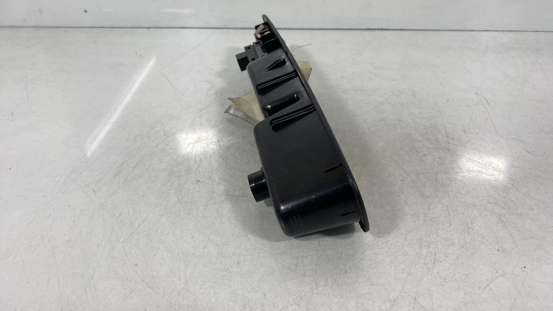 Interruttore lavacristalli anteriore destro FIAT PUNTO 3 Diésel - 1