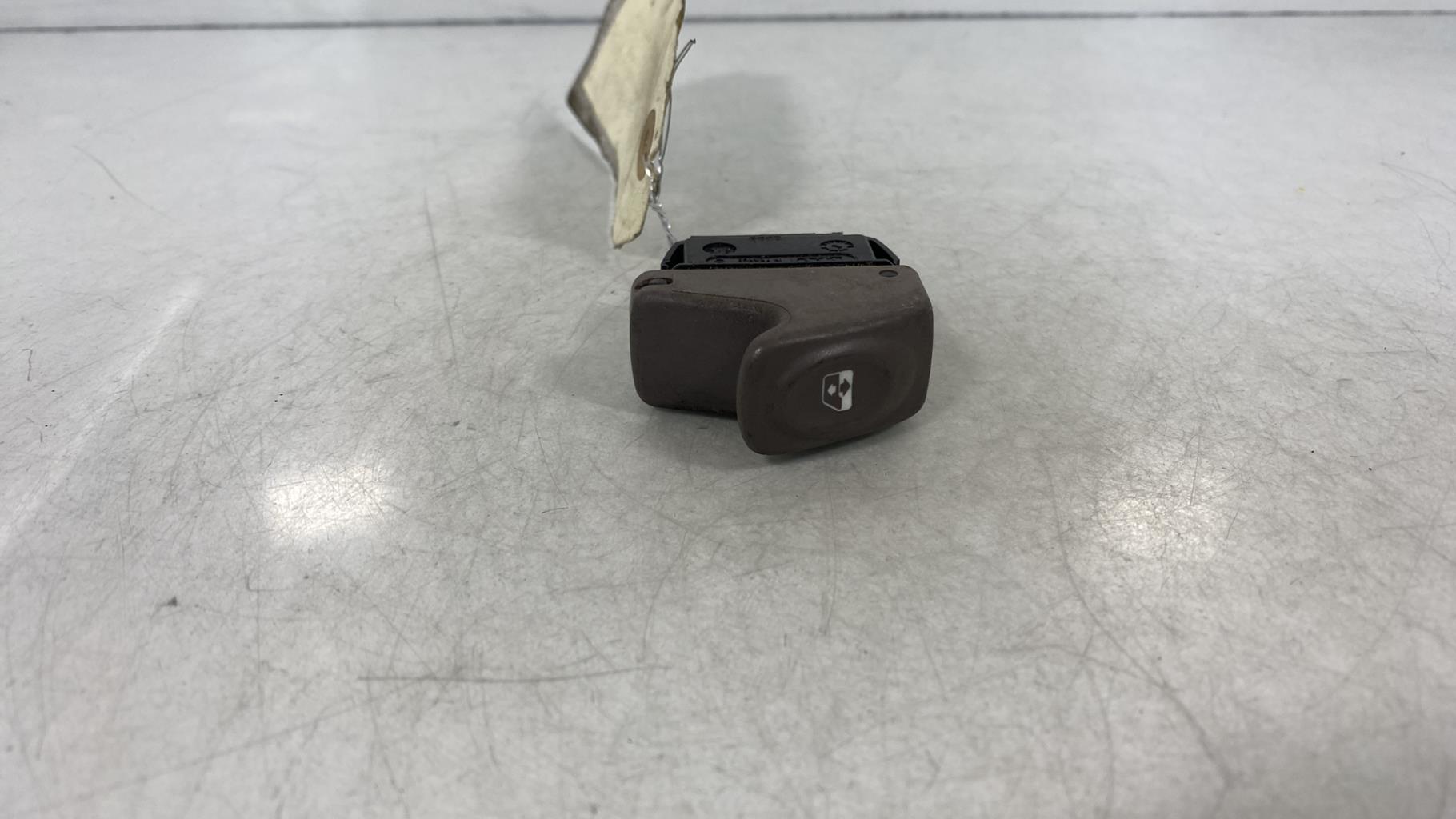 Interruttore lavacristalli anteriore destro RENAULT TWINGO 1 PHASE 1 Gasolina - 1