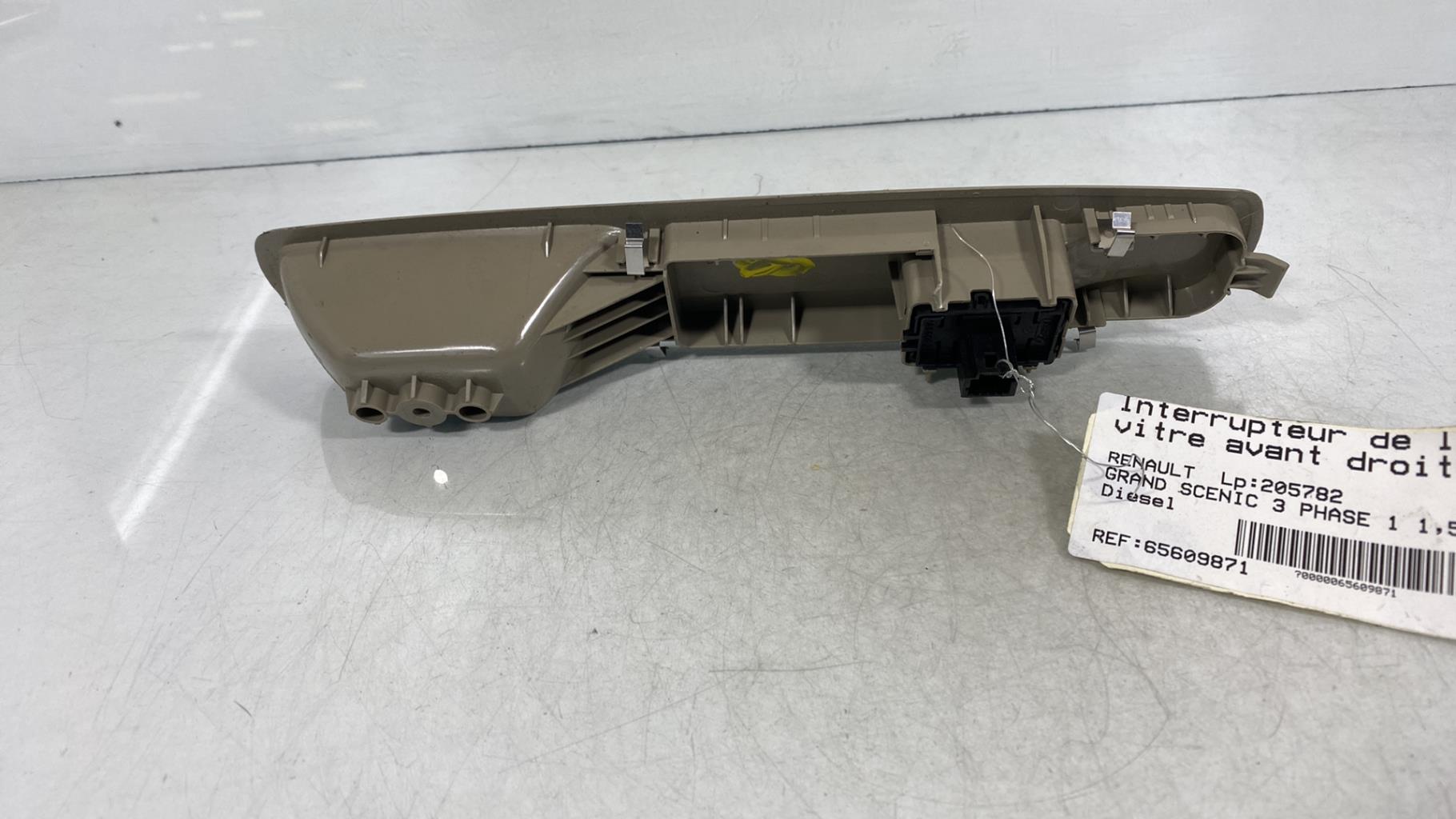 Interruttore lavacristalli anteriore destro RENAULT GRAND SCENIC 3 PHASE 1 Diésel - 1