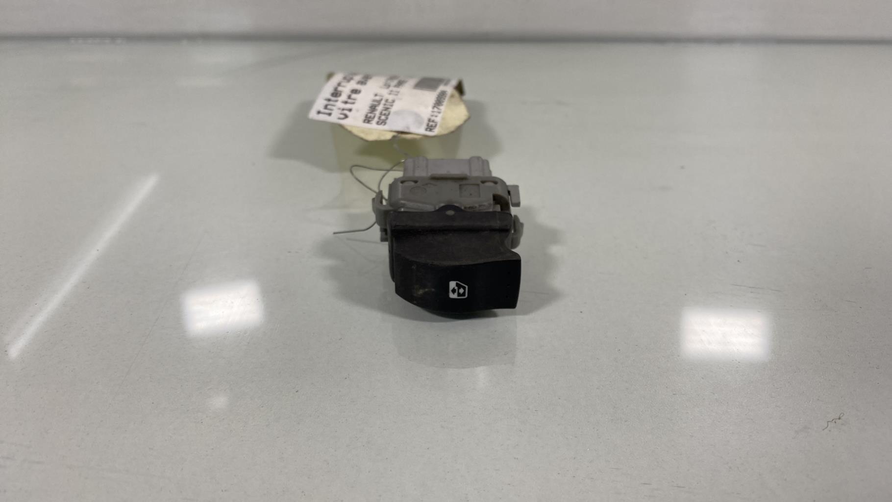 Interruttore lavacristalli anteriore destro RENAULT GRAND SCENIC 2 PHASE 1 Diésel - 1