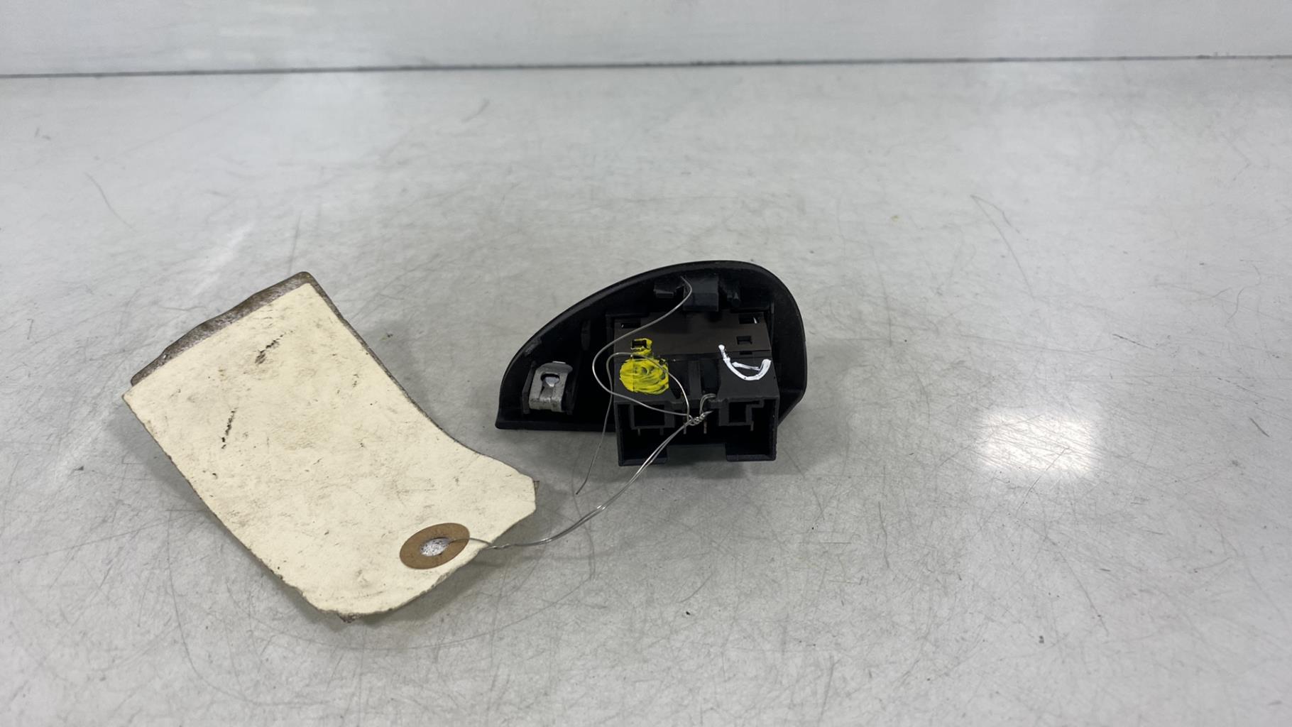 Interruttore lavacristalli anteriore destro FIAT SEICENTO Gasolina - 1