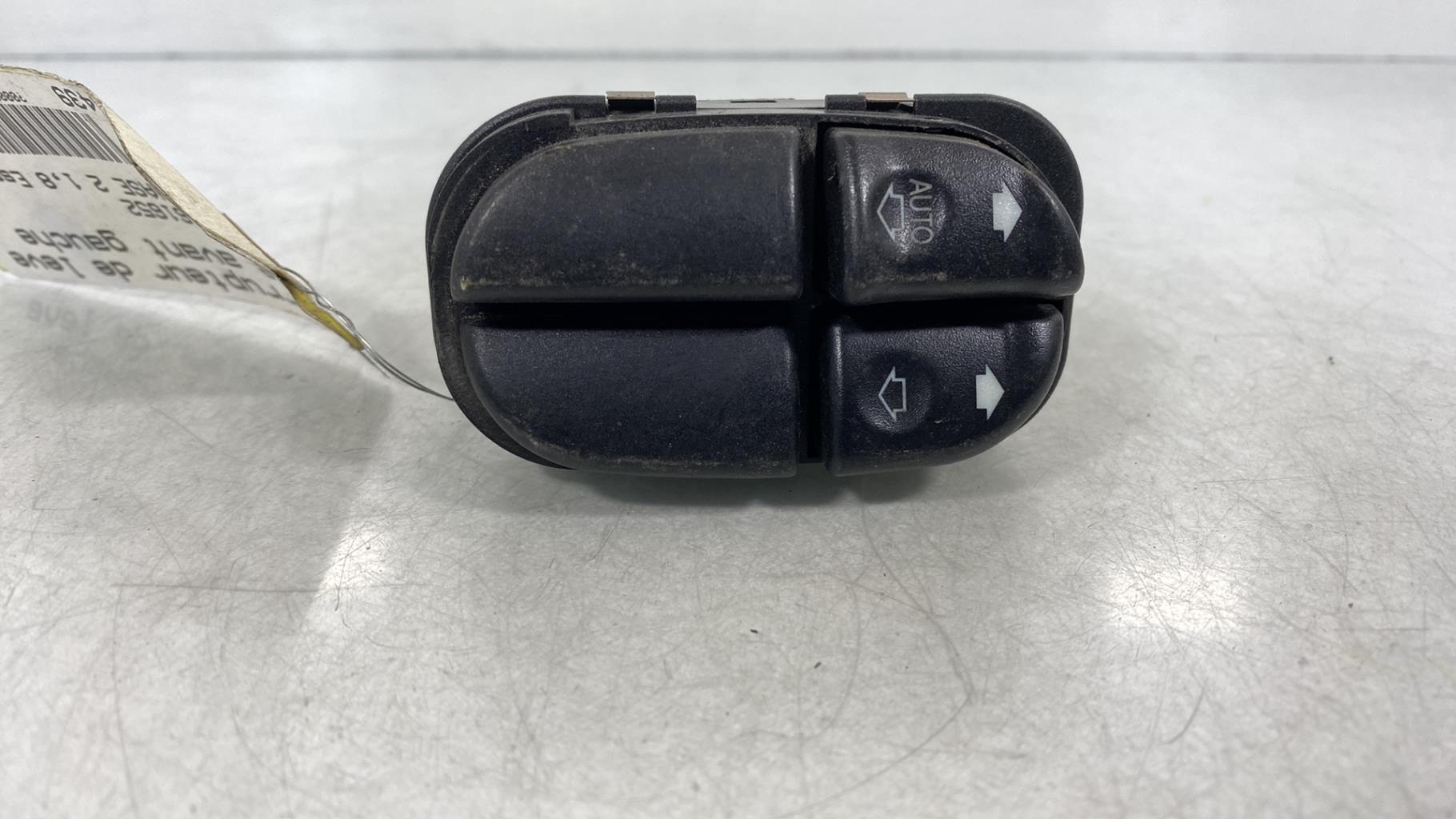 Interruttore lavacristalli anteriore sinistro FORD MONDEO 1 PHASE 2 Gasolina - 1