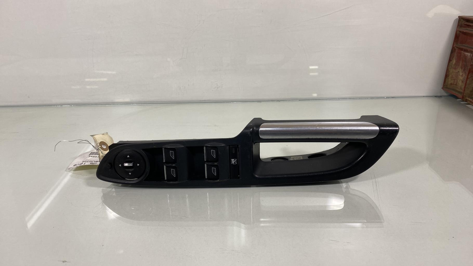 Interruttore lavacristalli anteriore sinistro FORD C-MAX 2 PHASE 1 Diésel - 1