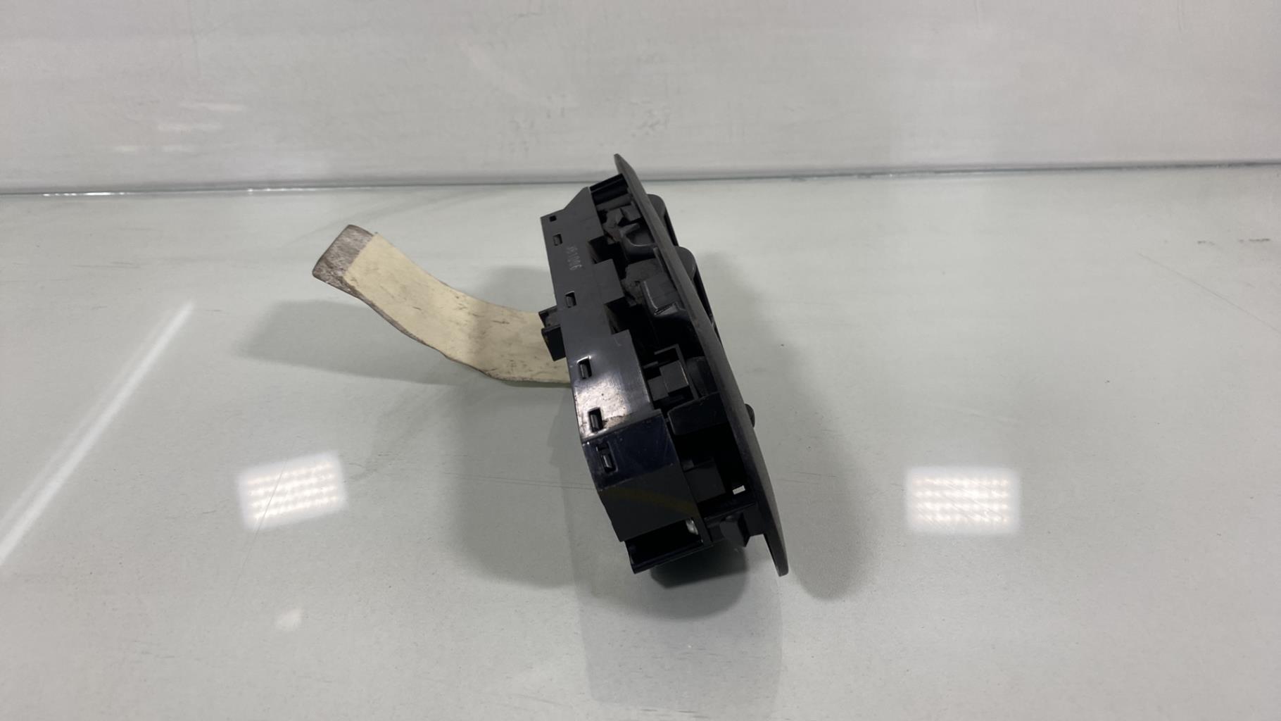 Interruttore lavacristalli anteriore sinistro FORD MONDEO 3 PHASE 1 BREAK Gasolina - 1