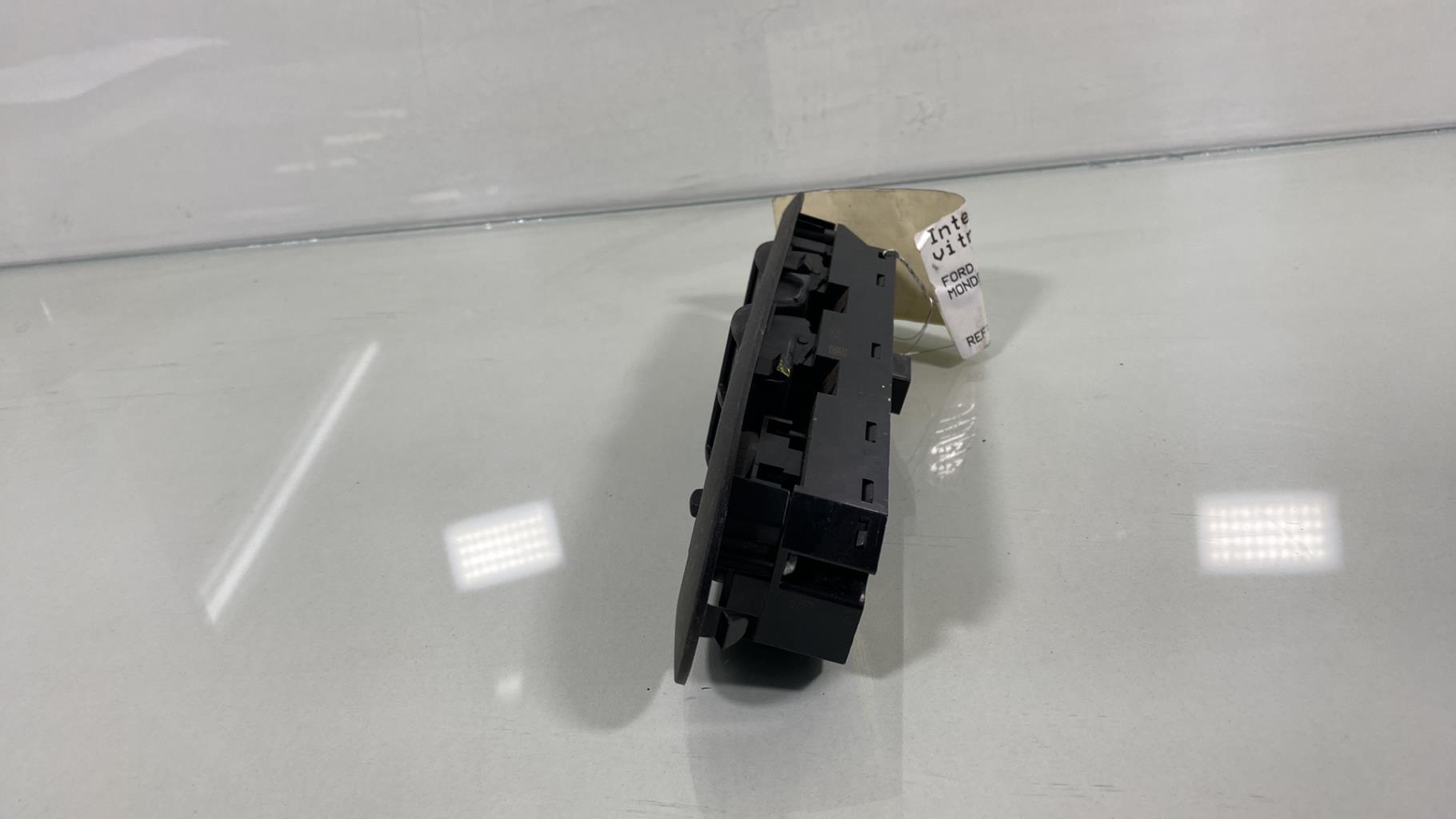 Interruttore lavacristalli anteriore sinistro FORD MONDEO 3 PHASE 1 Diésel - 1