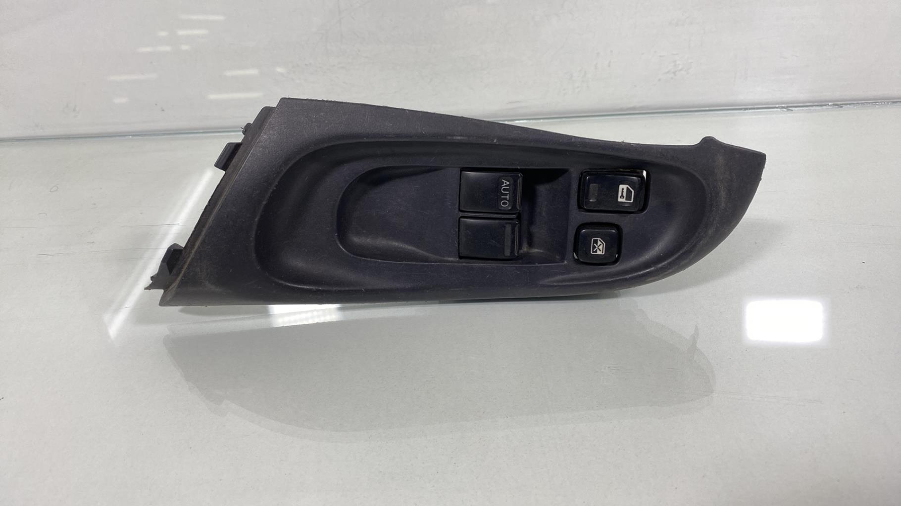 Interruttore lavacristalli anteriore sinistro NISSAN ALMERA 2 PHASE 1 Gasolina - 1