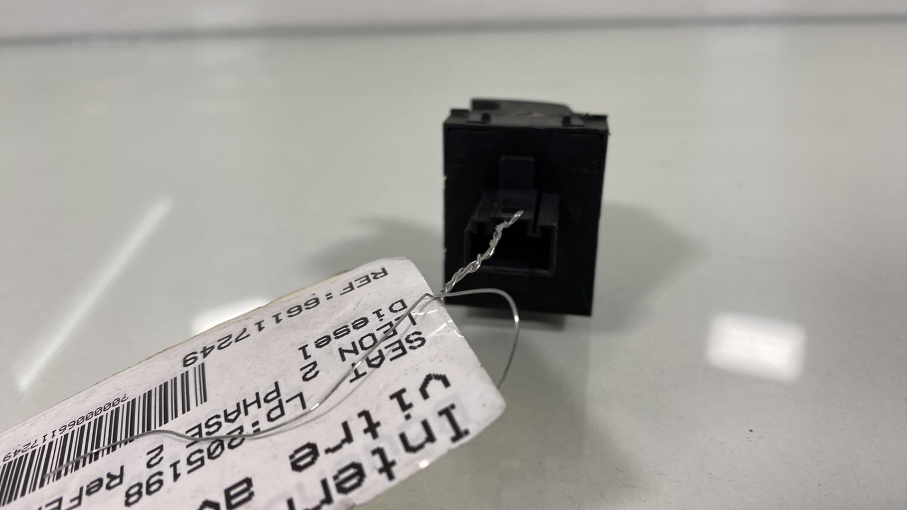 Interruttore lavacristalli anteriore sinistro SEAT LEON 2 PHASE 2 Diésel - 1