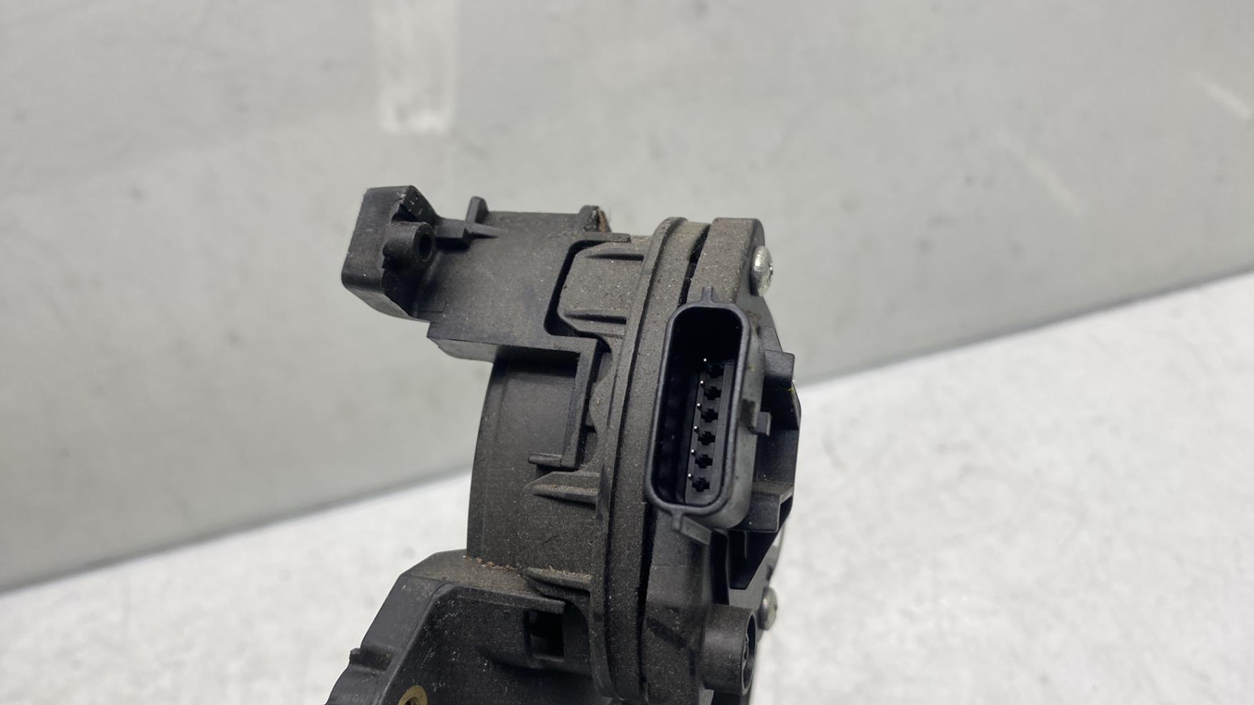 Pedale d'accelerateur RENAULT CLIO 4 PHASE 2 Diesel - 1