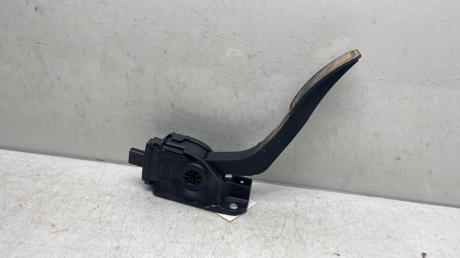 Pedale acceleratore FORD KA+ Gasolina - 1