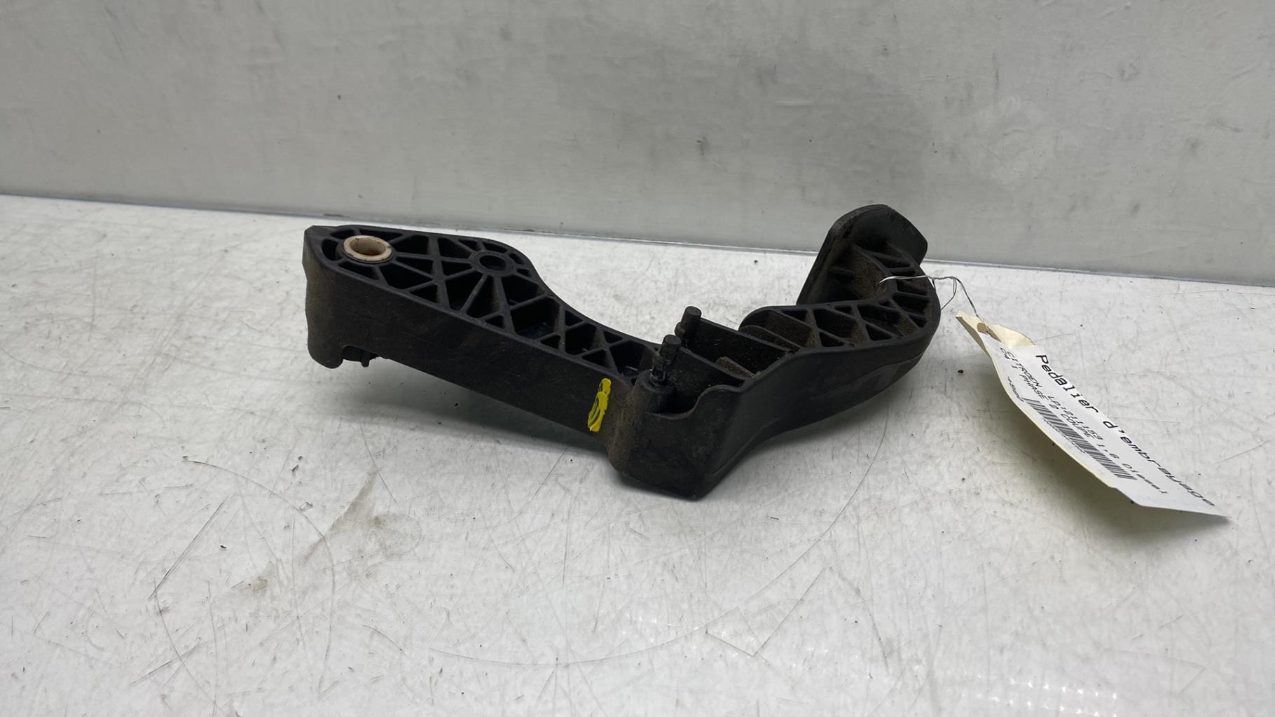 Pedale d'embrayage CITROEN C4 1 PHASE 2 COUPE Diesel - 1