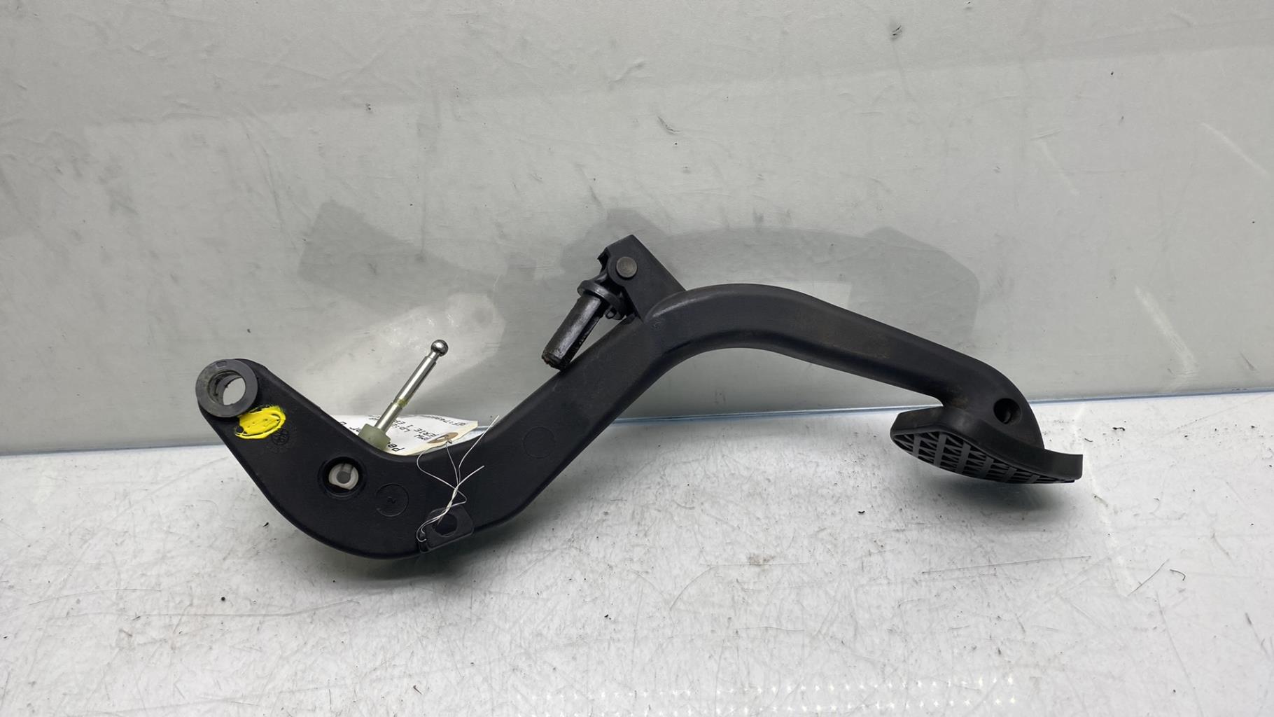 Pedale d'embrayage BMW SERIE 1 E82 COUPE  - 1