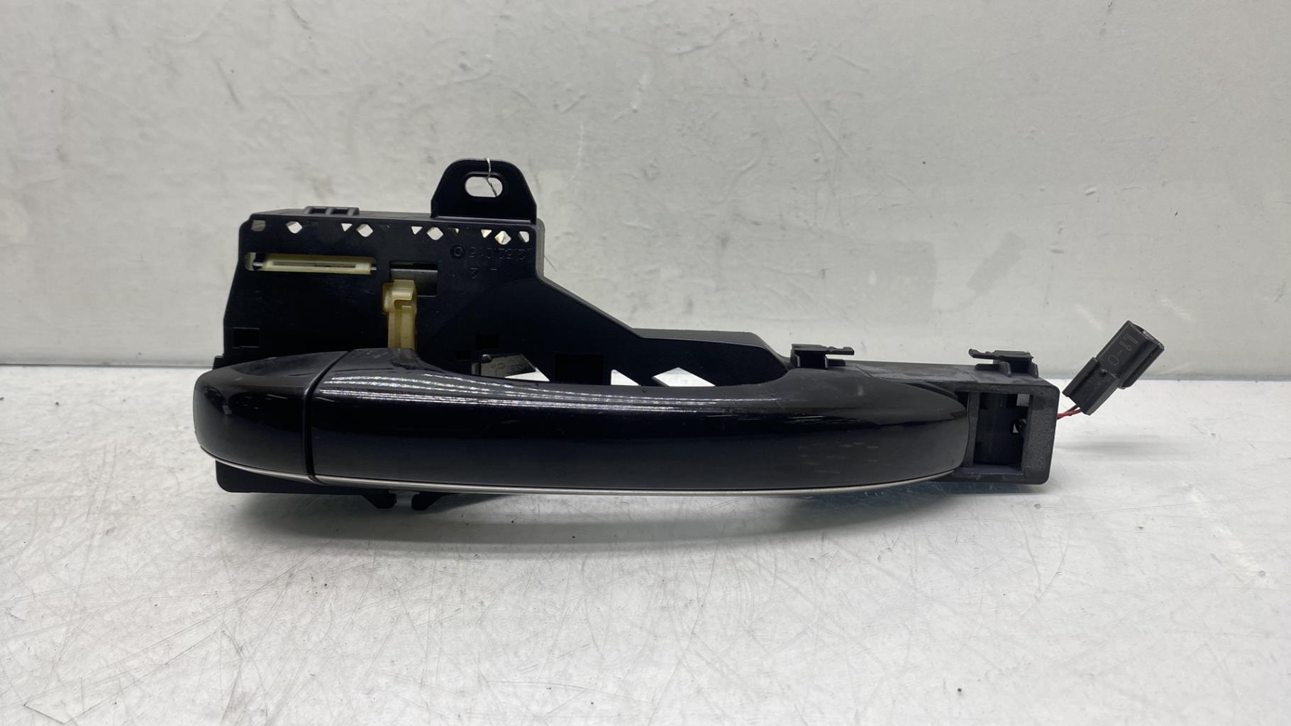 Maniglia portiera posteriore sinistra RENAULT MEGANE 4 PHASE 1 Diésel - 1