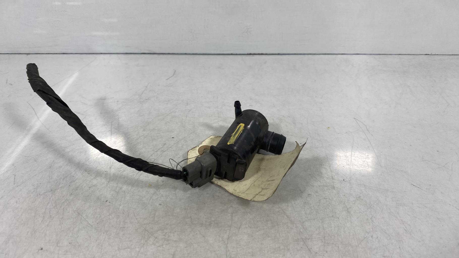 Pompe lave glace avant KIA SHUMA 2 Essence - 1
